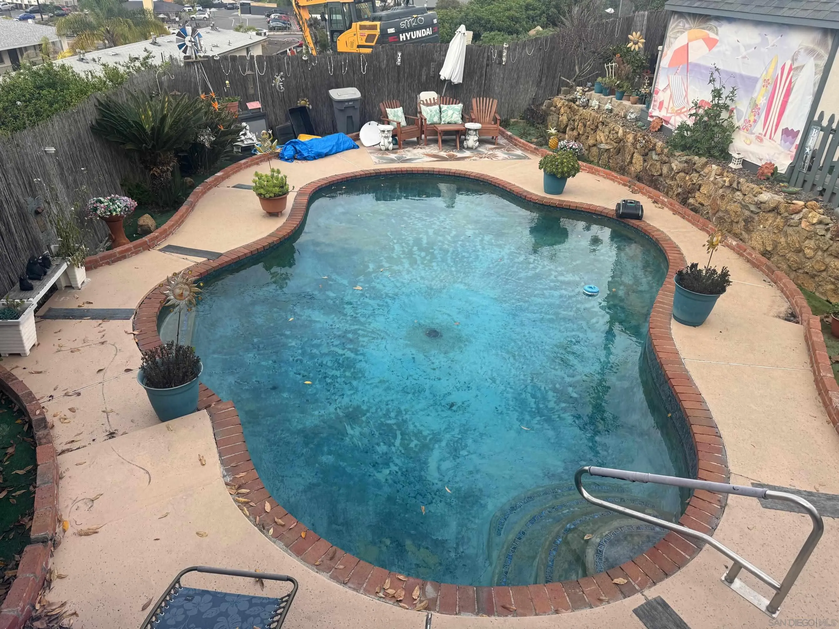 https://cdn.realtyfeed.com/cdn/127/260006327/90e597897bf37d07534588eafb9c6244.webp