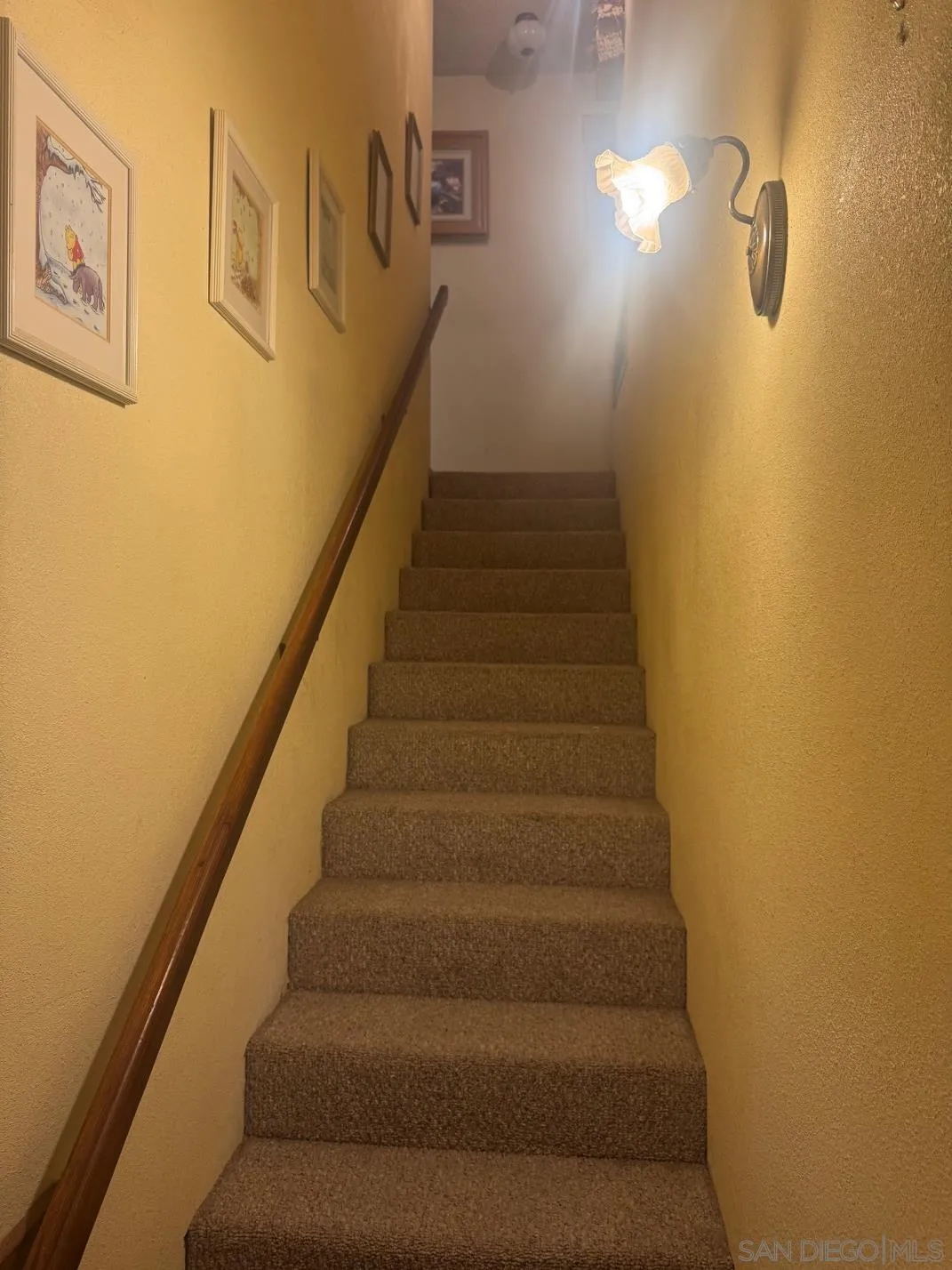 https://cdn.realtyfeed.com/cdn/127/260006327/a6ec05416a4a62633be0b6759820519c.webp