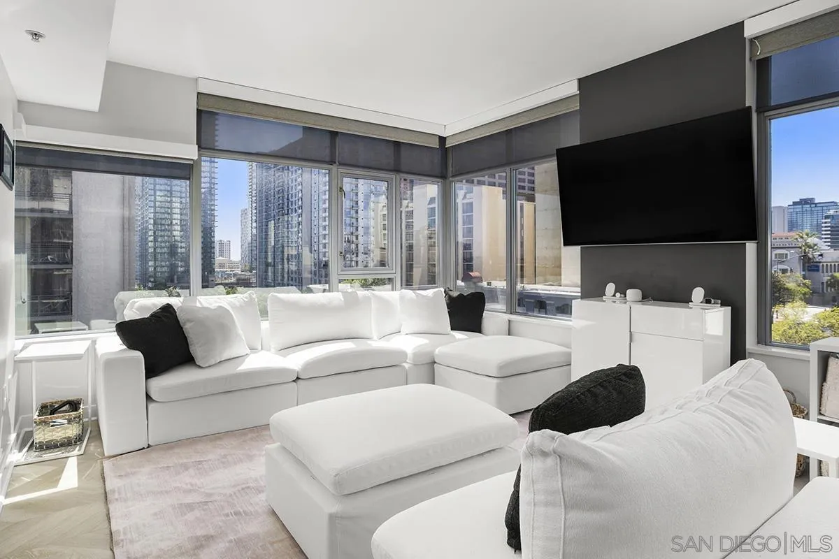 Photo #8: 260006330 Listing: Photo #8