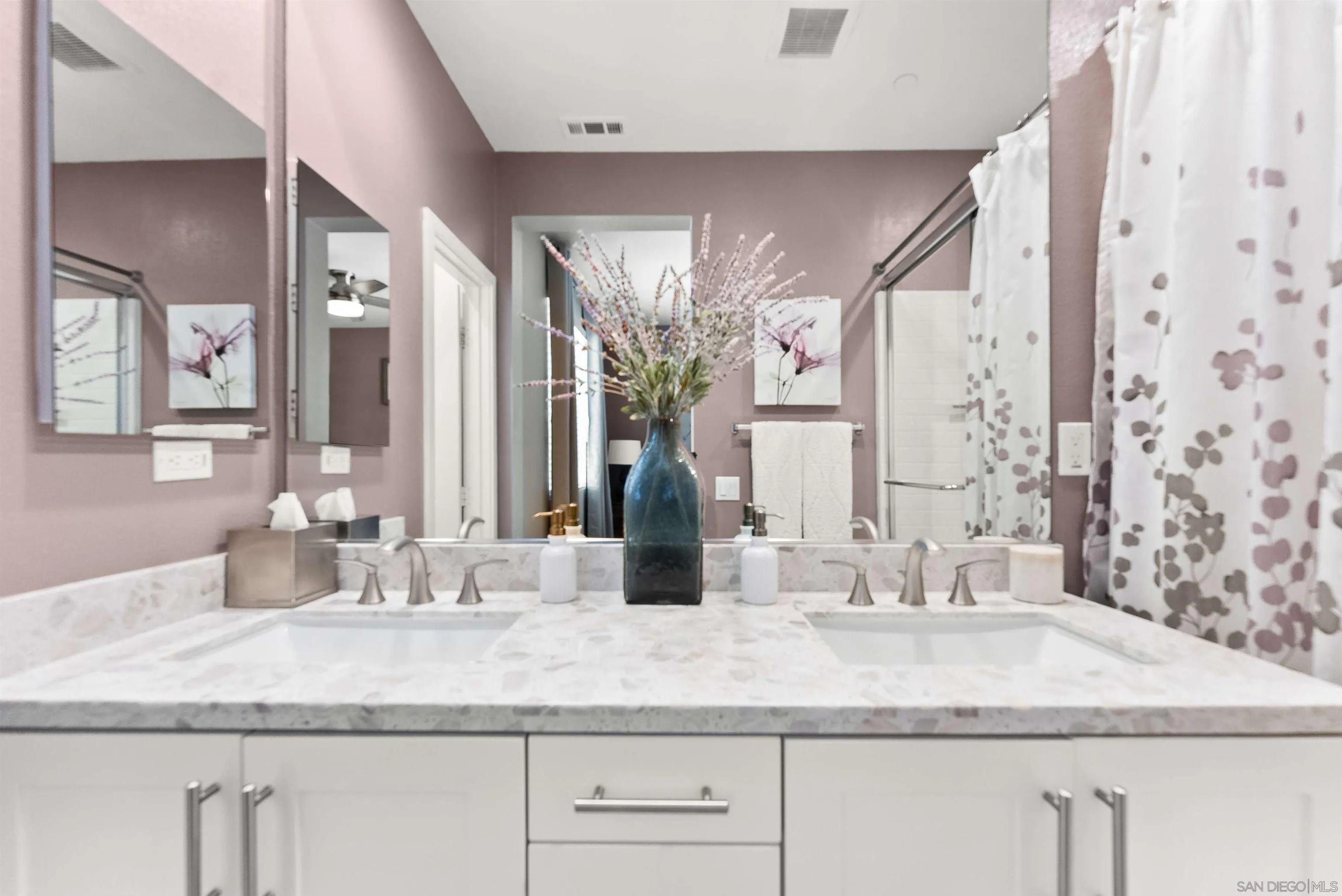 Photo #31: 260006333 Listing: Photo #31