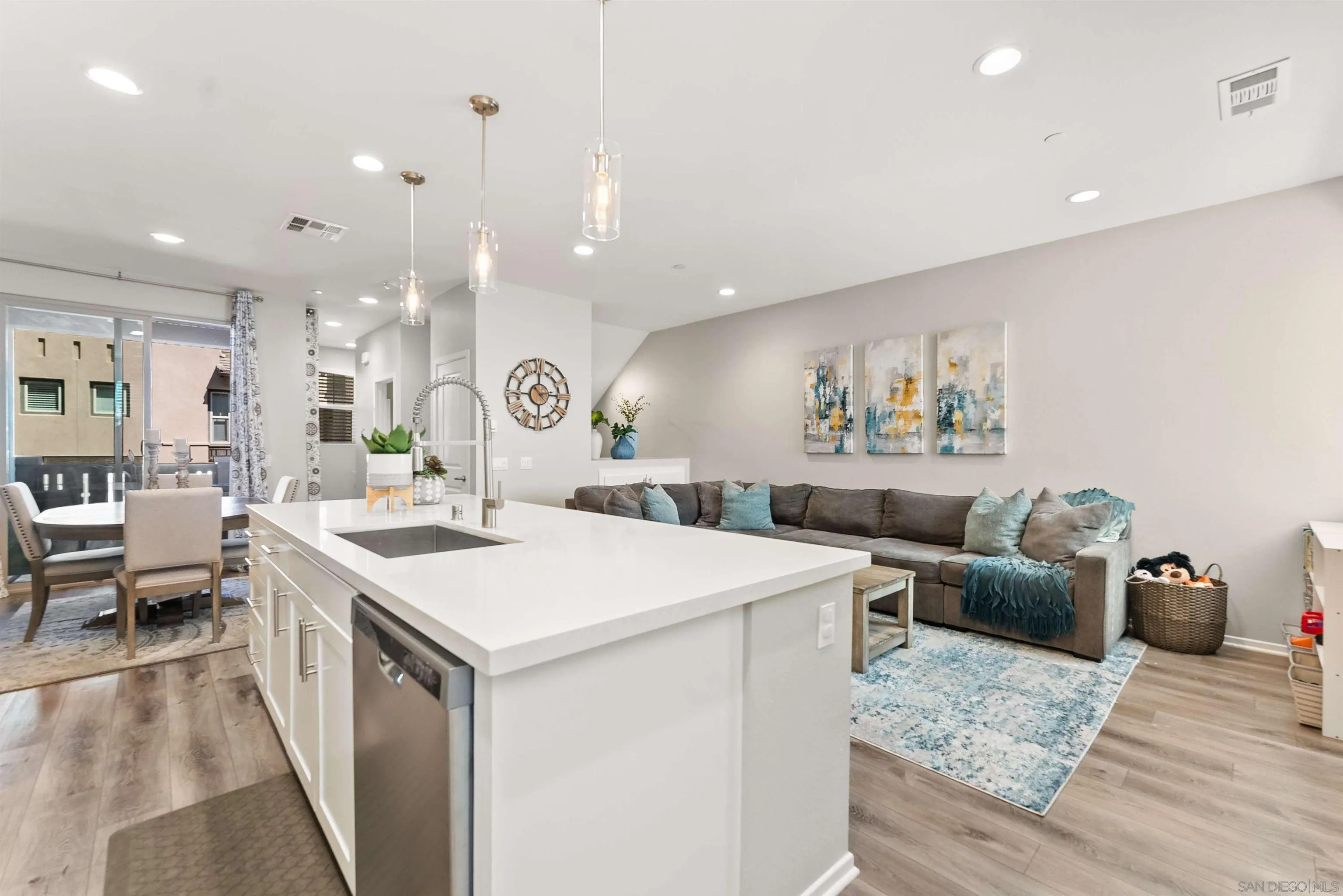 Photo #16: 260006333 Listing: Photo #16