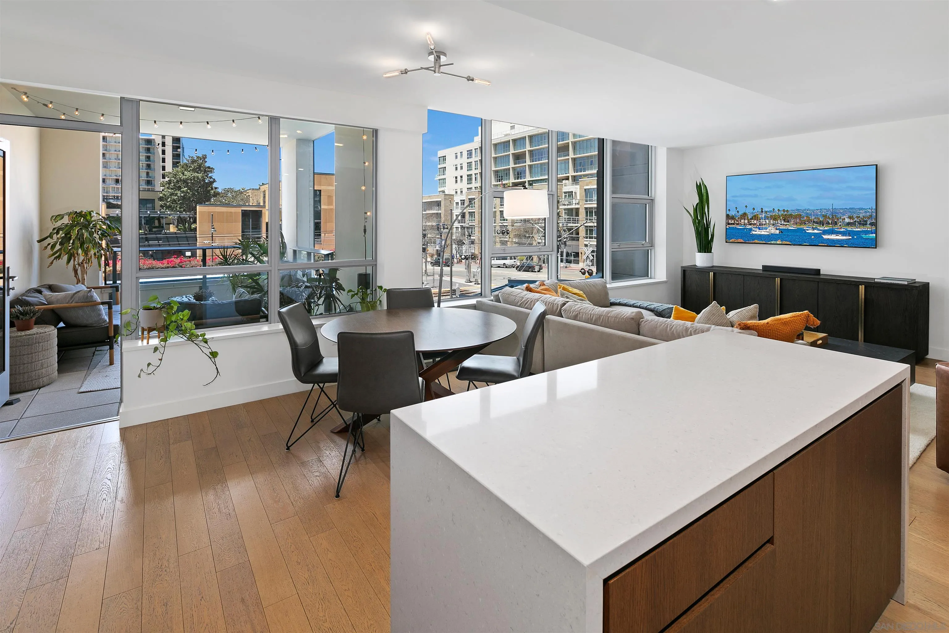 Photo #8: 260006335 Listing: Photo #8