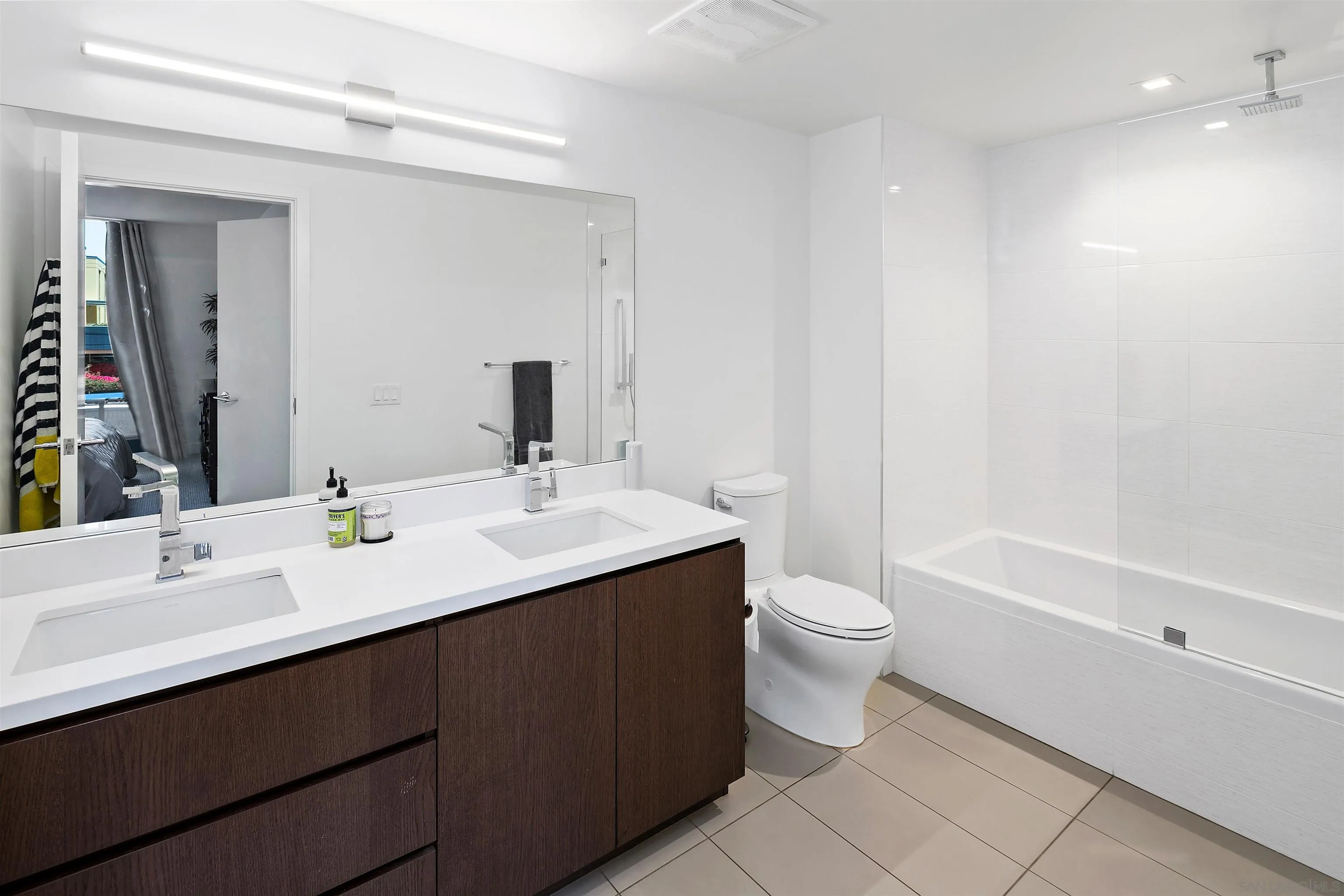 Photo #13: 260006335 Listing: Photo #13