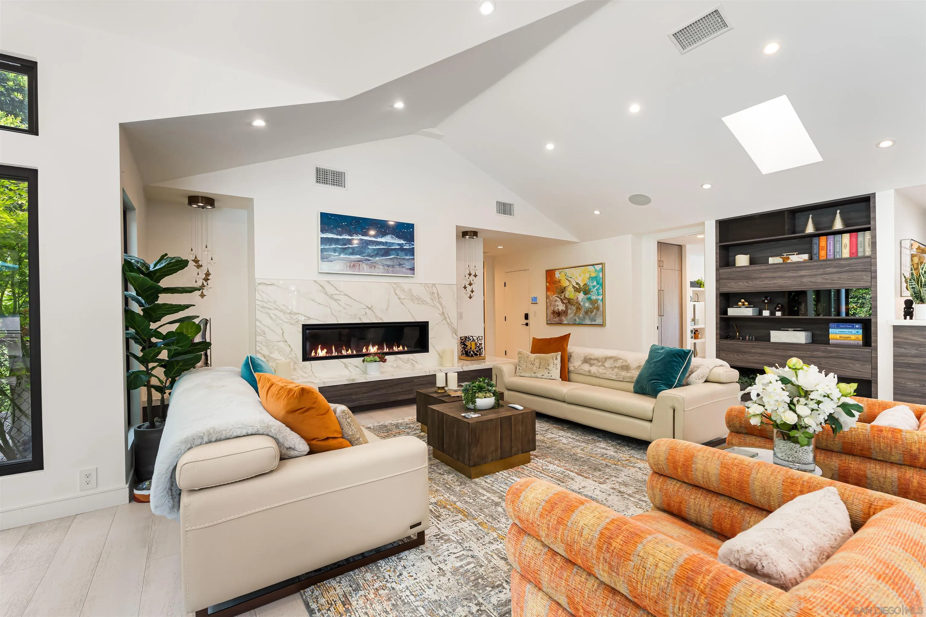 https://cdn.realtyfeed.com/cdn/127/260006336/16d86ddac3baad1a8328f6f11b336ac1.webp