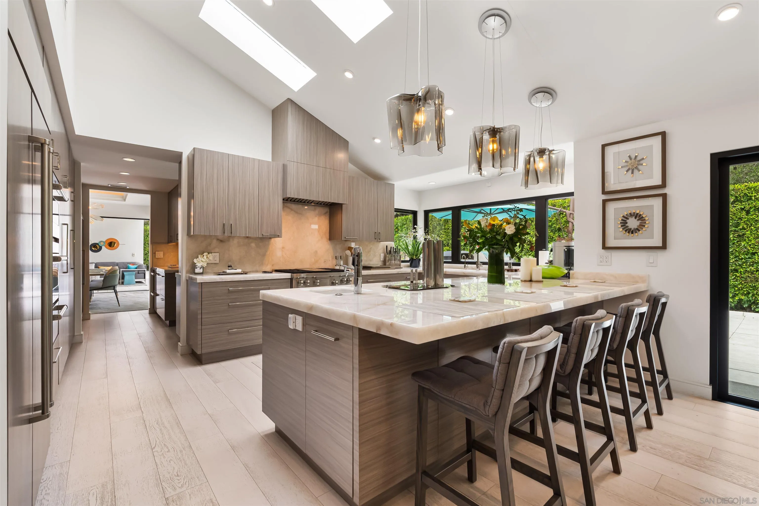 https://cdn.realtyfeed.com/cdn/127/260006336/557109e52d9c53999b11c954ccc6286e.webp