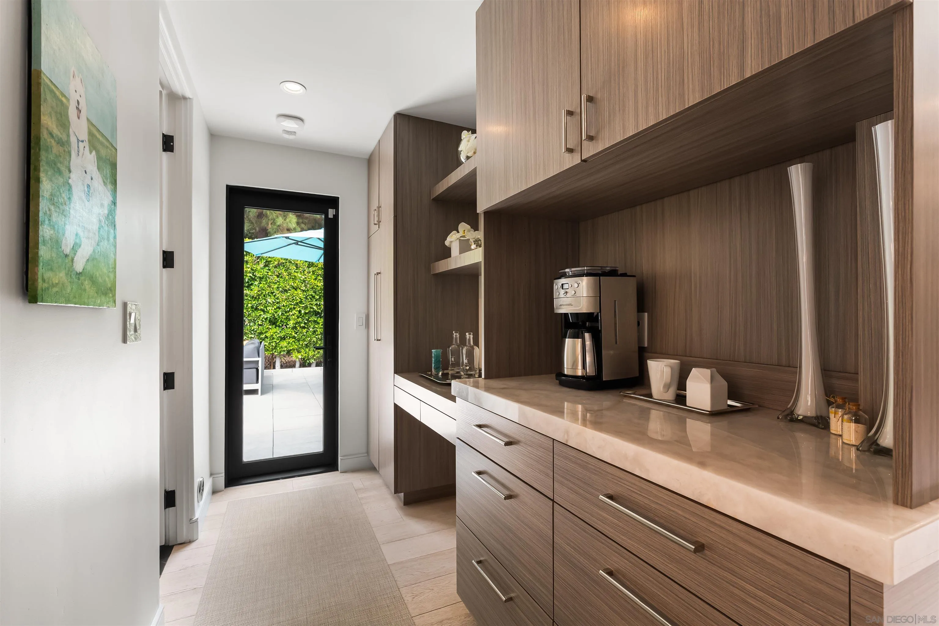 https://cdn.realtyfeed.com/cdn/127/260006336/ddf480d75f785959b1436c6c3bdcca85.webp