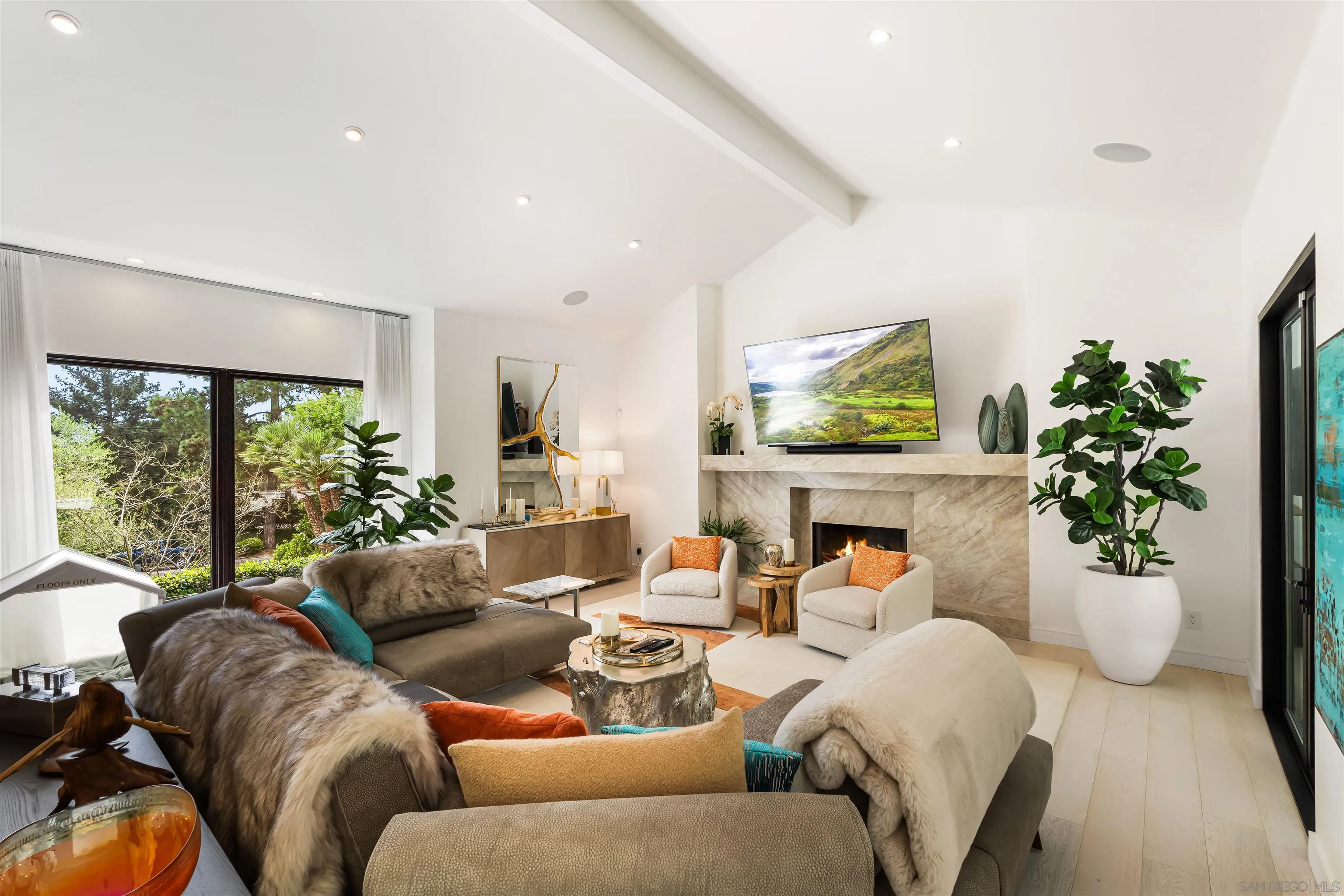 https://cdn.realtyfeed.com/cdn/127/260006336/ea142a0f06a3fe580513e94e20dbe0a8.webp