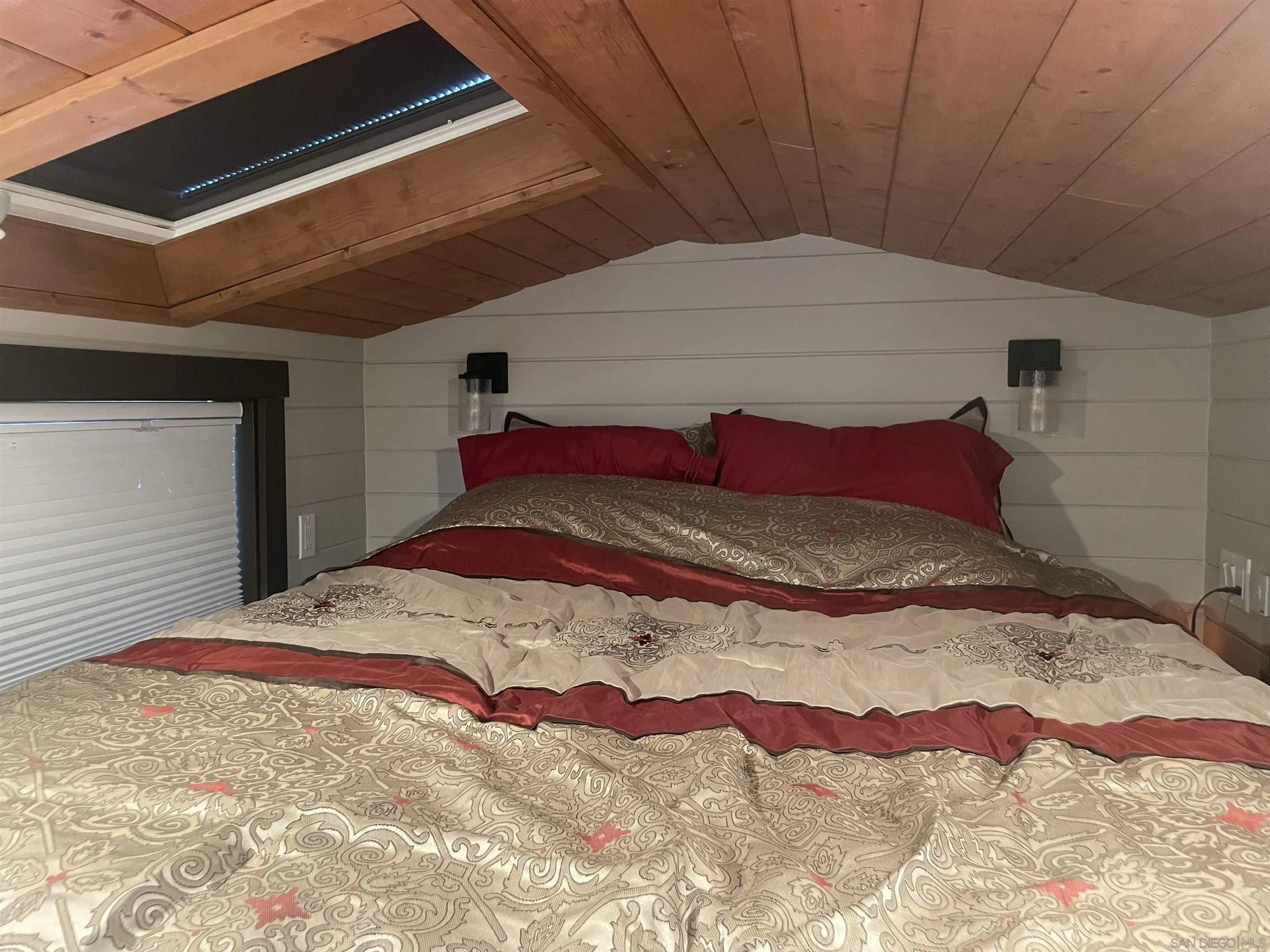 https://cdn.realtyfeed.com/cdn/127/260006339/ac7ac030f52ed5377b261525a69ca054.webp