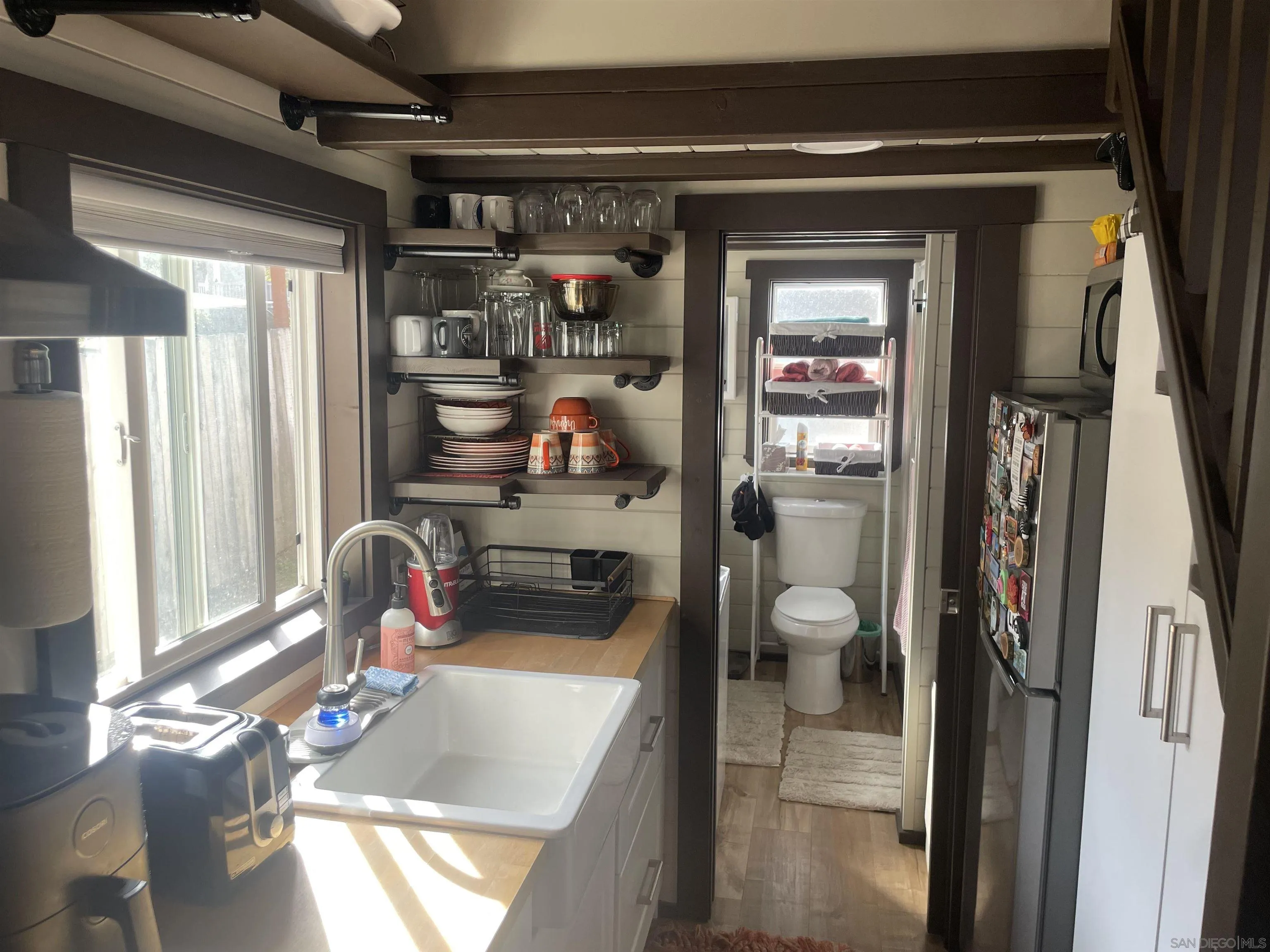 https://cdn.realtyfeed.com/cdn/127/260006339/b00f7994ed13d200dfe7f36d743f0157.webp