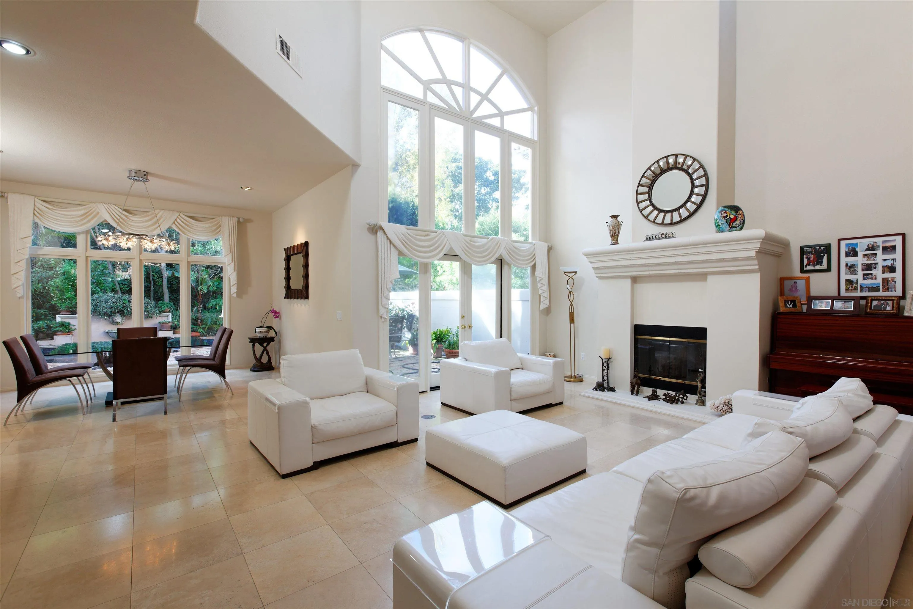 https://cdn.realtyfeed.com/cdn/127/260006342/2a5d526f9c0ddb800c482ed5d6ee94c1.webp