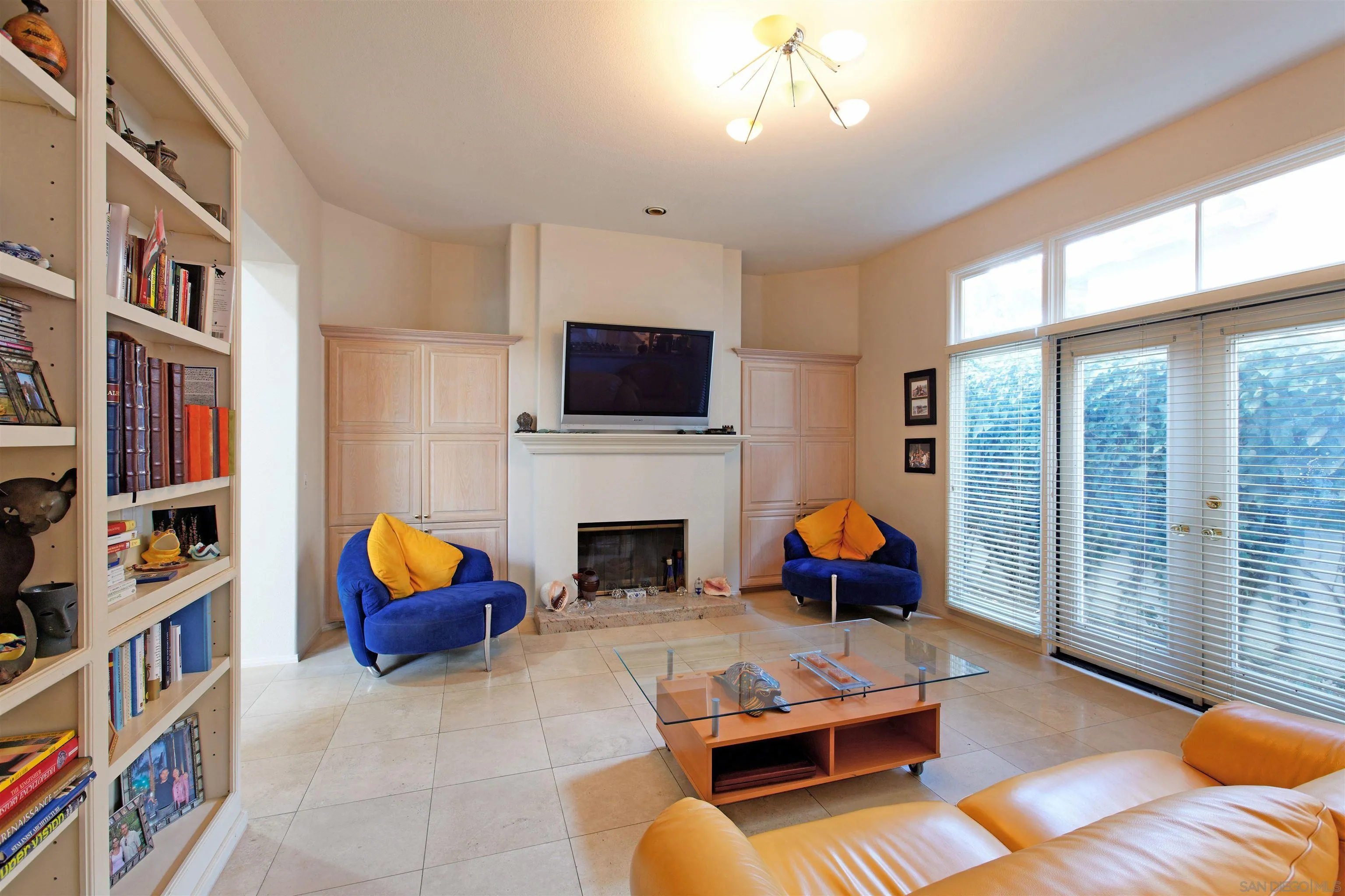 https://cdn.realtyfeed.com/cdn/127/260006342/c5c0bc8670dc50327dc45c064fe974a0.webp