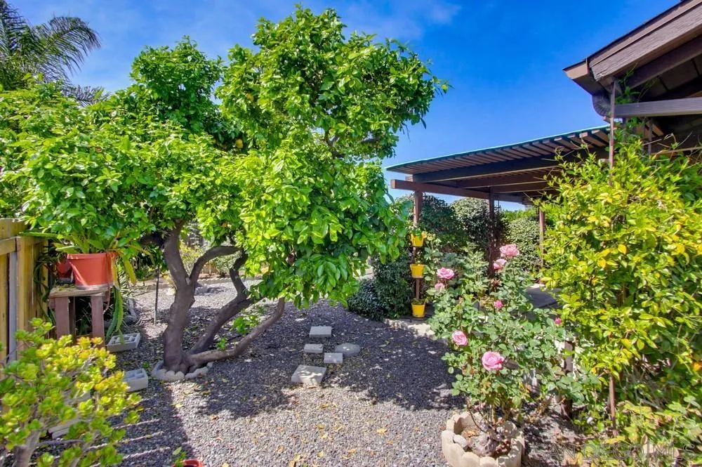 https://cdn.realtyfeed.com/cdn/127/260006343/40cba6b955b7927ec359cd70afefaf5a.webp