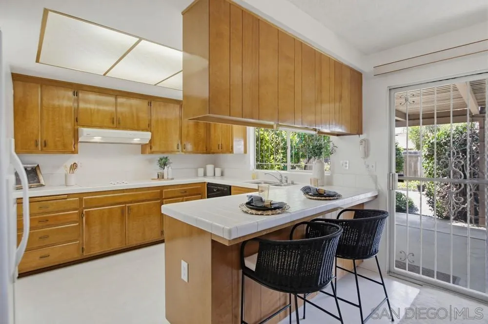 https://cdn.realtyfeed.com/cdn/127/260006343/99b0b56823af0c92233d01288cbc333c.webp