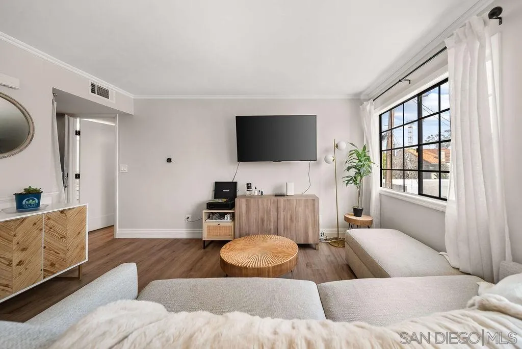 https://cdn.realtyfeed.com/cdn/127/260006346/59f49a651d85b8405d4cd1819d29251f.webp