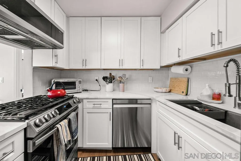 https://cdn.realtyfeed.com/cdn/127/260006346/ad9c6af16e6d292967b4c749de9afda1.webp