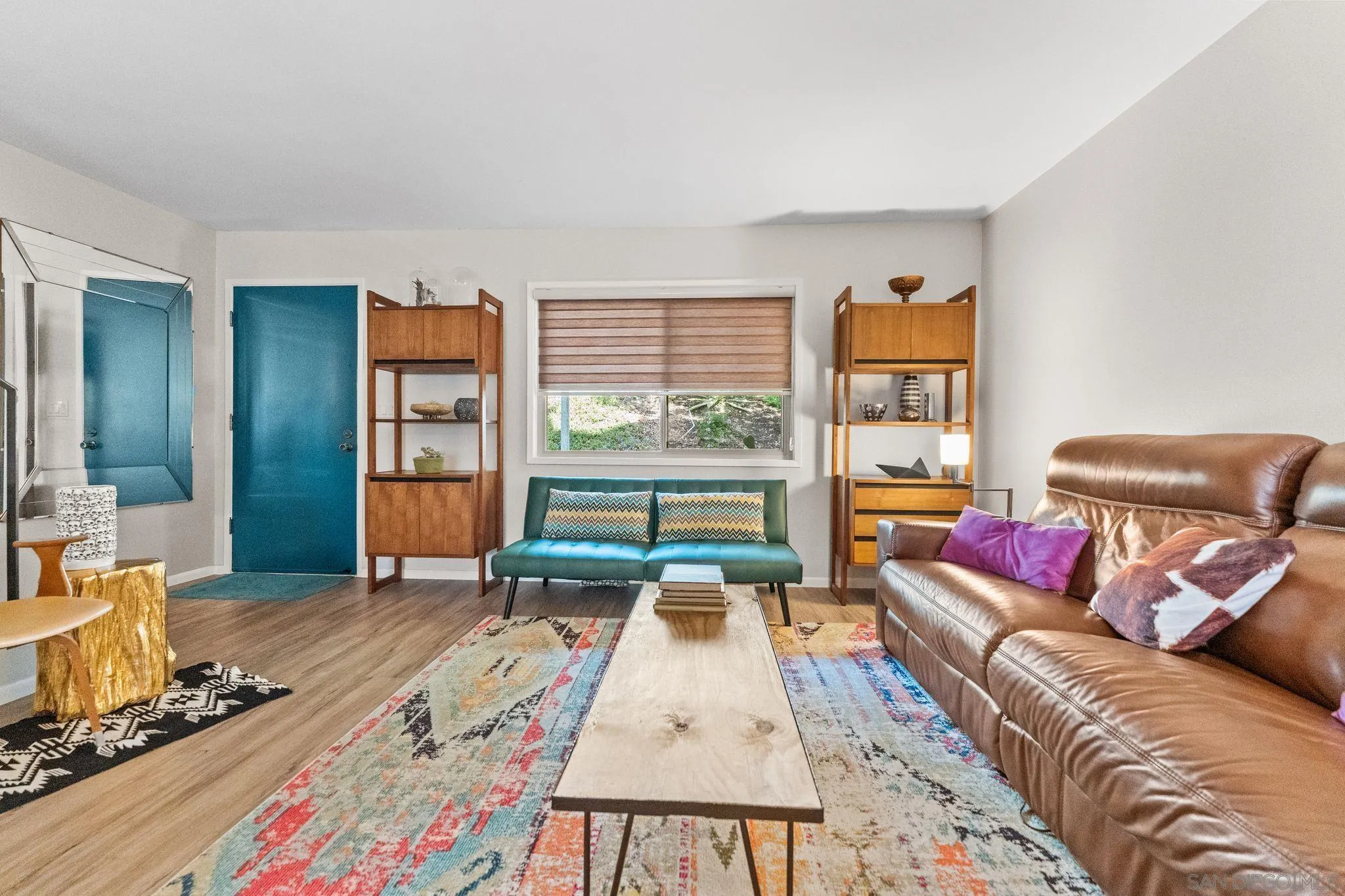 https://cdn.realtyfeed.com/cdn/127/260006351/1481d53f4bac4bc29b60267913df7c8e.webp