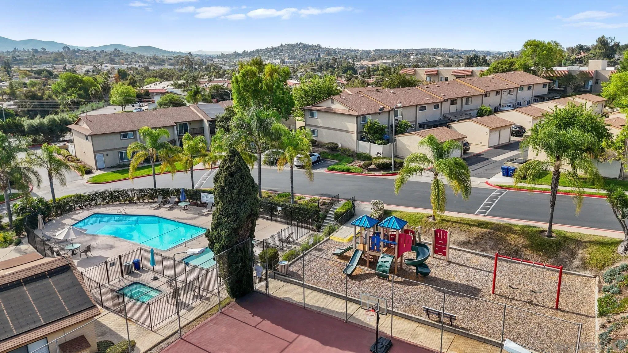 https://cdn.realtyfeed.com/cdn/127/260006351/4b5080841c2263d99bf0fd241120557d.webp