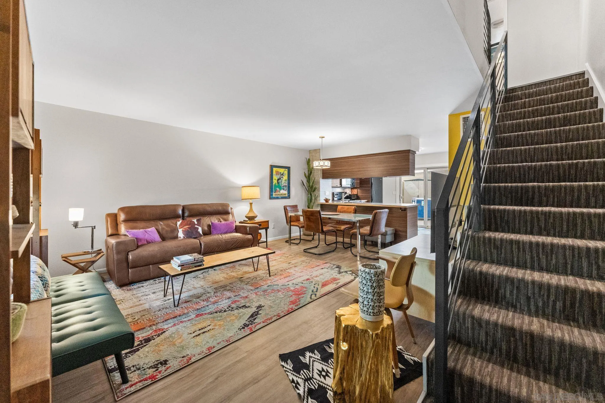 https://cdn.realtyfeed.com/cdn/127/260006351/60e3c0e6c37fd732afb2cb828023cd96.webp