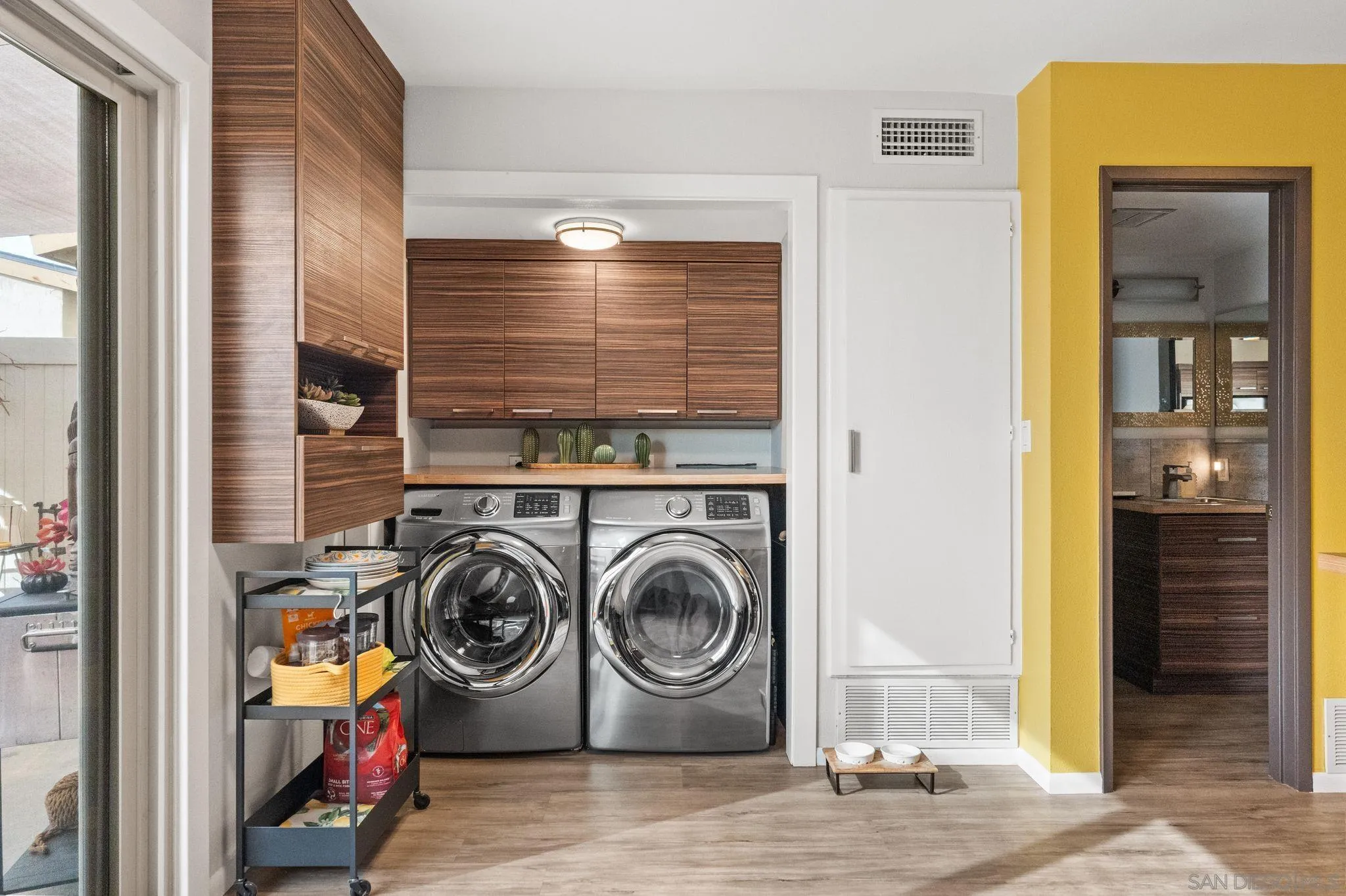 https://cdn.realtyfeed.com/cdn/127/260006351/da1c2c008443b886c4287e54da36ed1b.webp