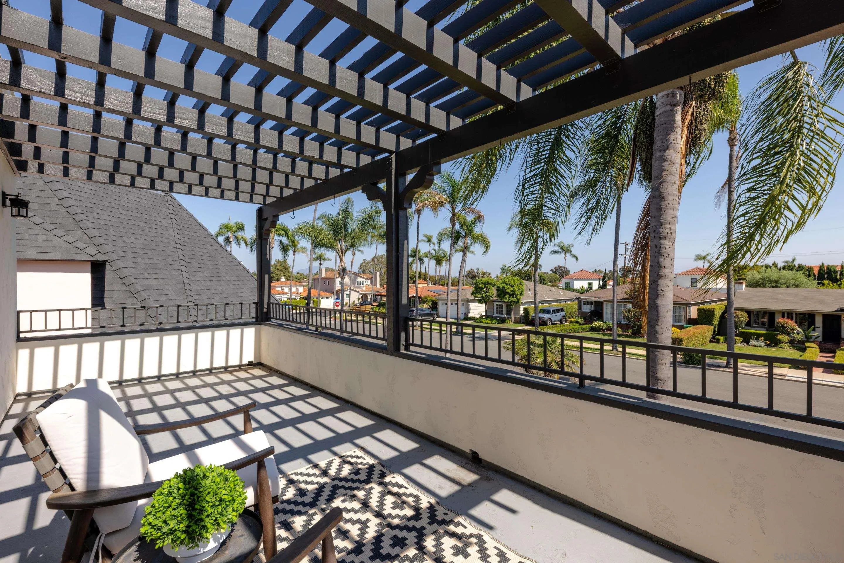 https://cdn.realtyfeed.com/cdn/127/260006352/172717723a31cfcf5bd776a3e9571a03.webp