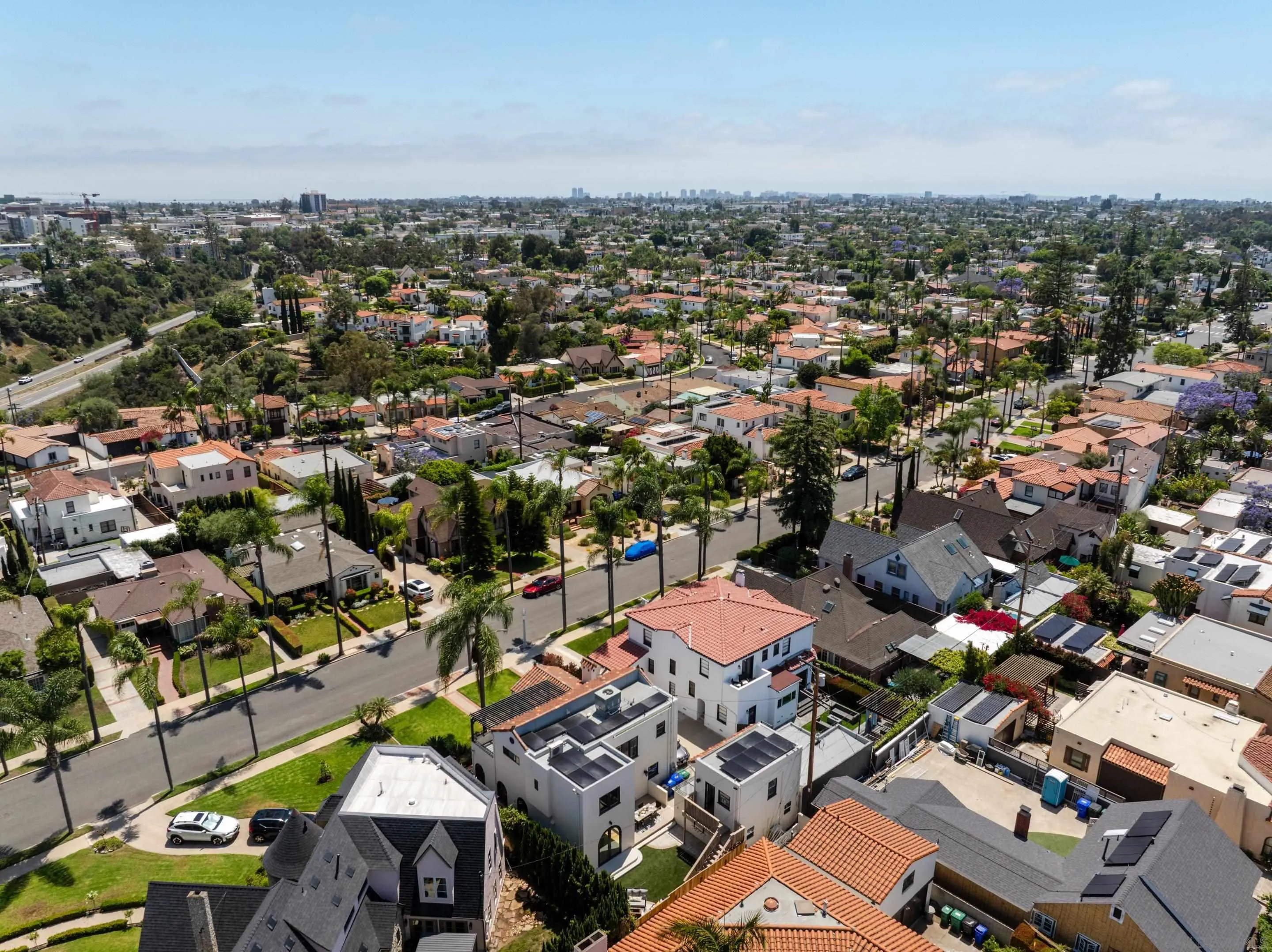 https://cdn.realtyfeed.com/cdn/127/260006352/22de3492b75255028a6346b1056cf076.webp