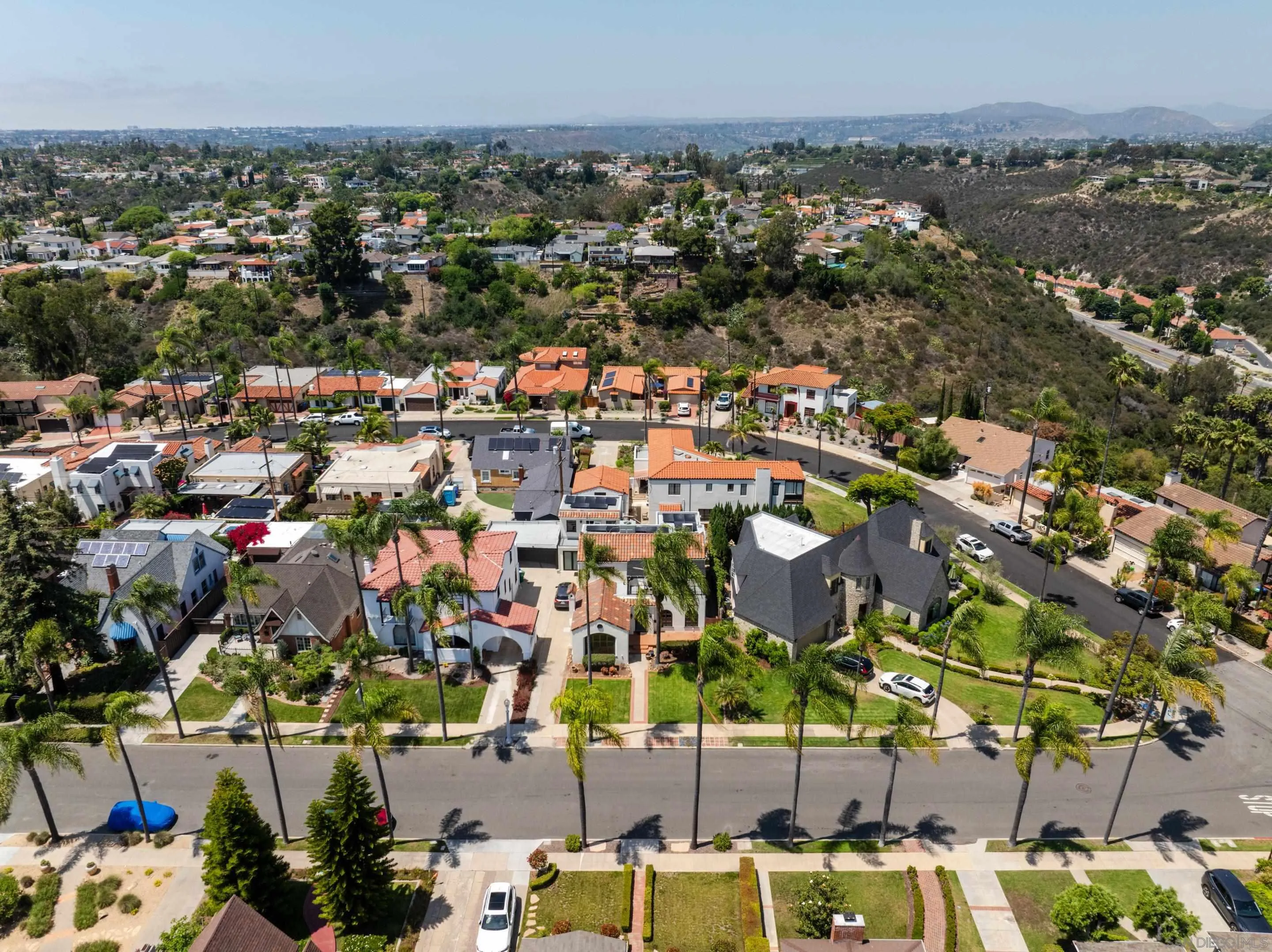 https://cdn.realtyfeed.com/cdn/127/260006352/4a55ad6b37c0d77c72b6263a4233d9a7.webp