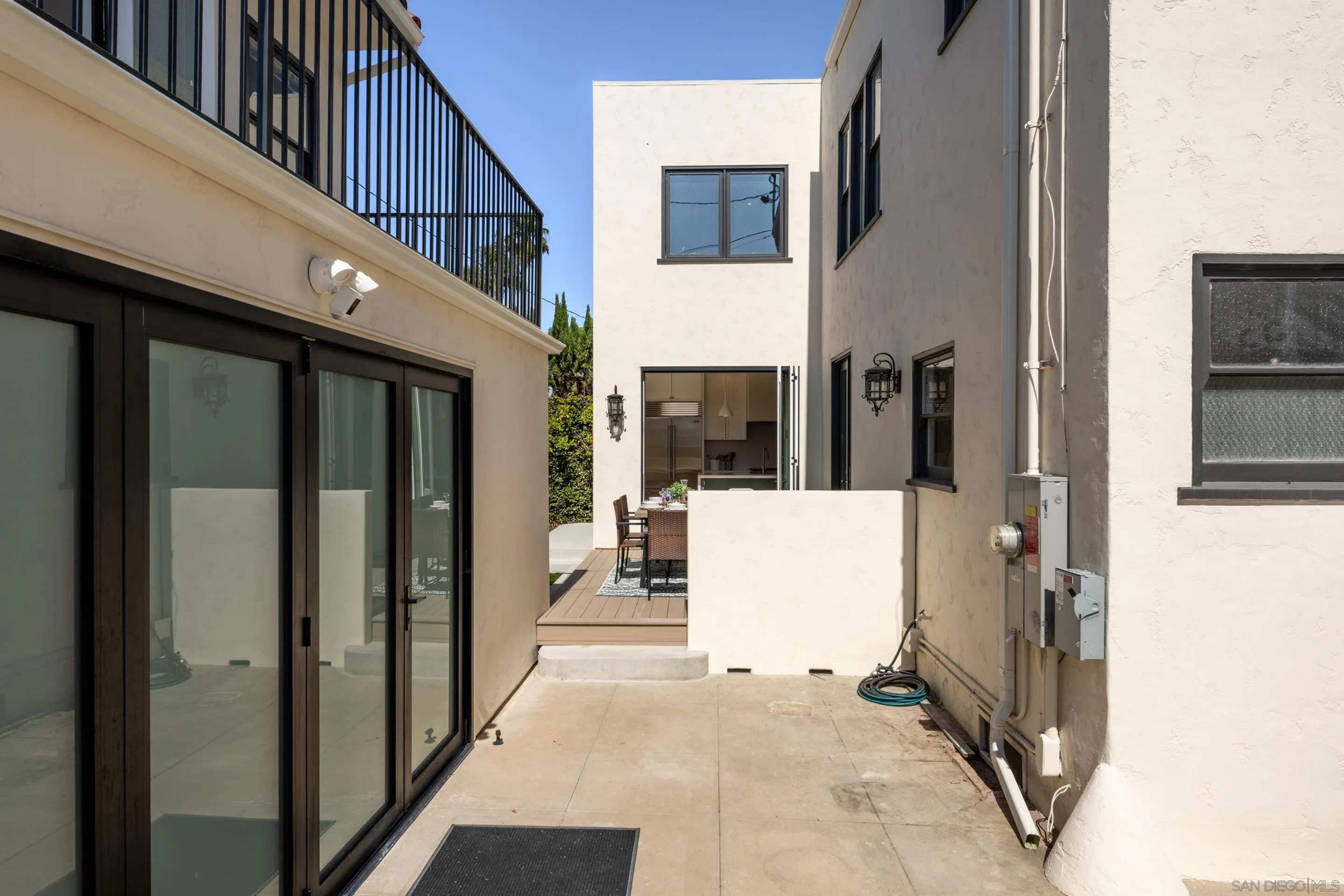 https://cdn.realtyfeed.com/cdn/127/260006352/4a956e00f607097b1fe6fca936c6cd82.webp