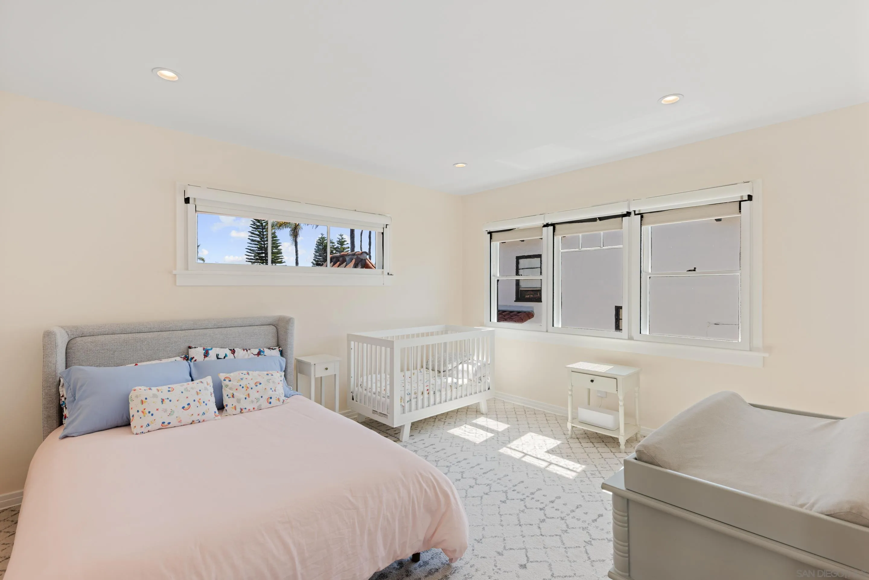 https://cdn.realtyfeed.com/cdn/127/260006352/fd2e7c76ba1e8a35d46a02d182942367.webp