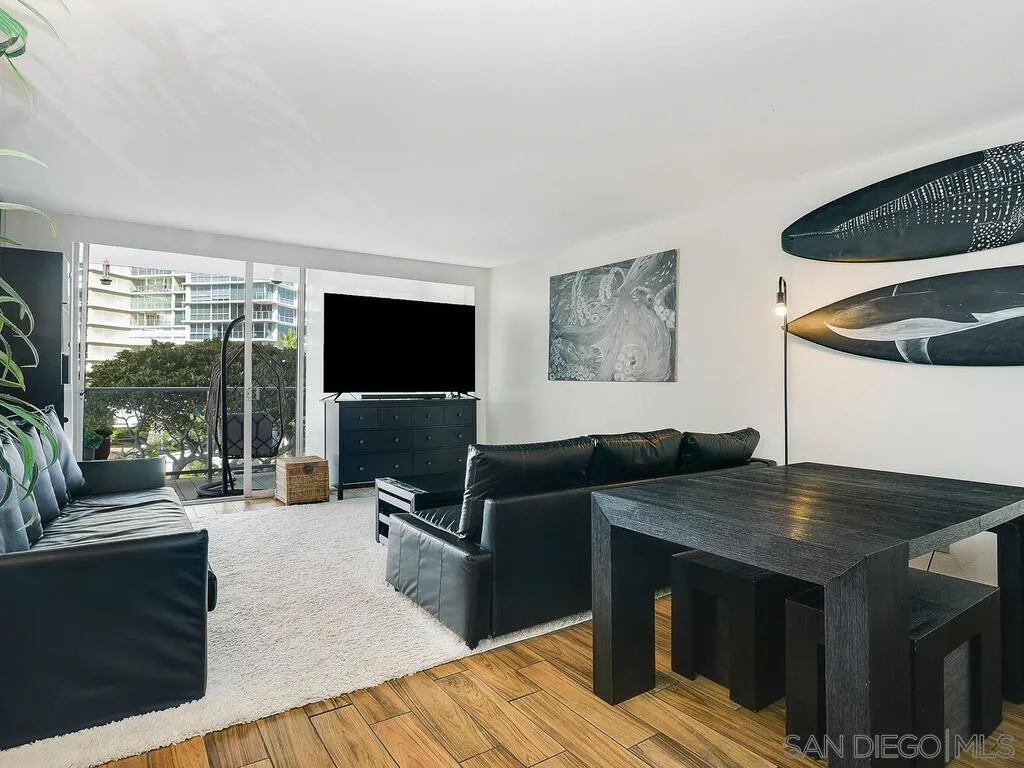 Photo #5: 260006361 Listing: Photo #5