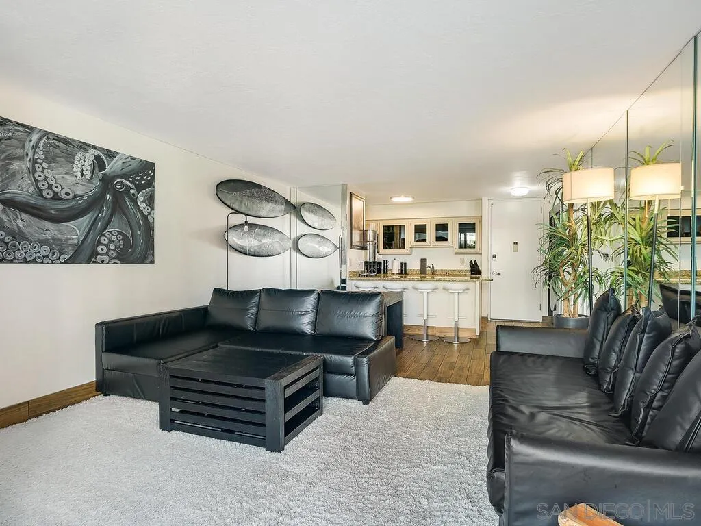 Photo #7: 260006361 Listing: Photo #7