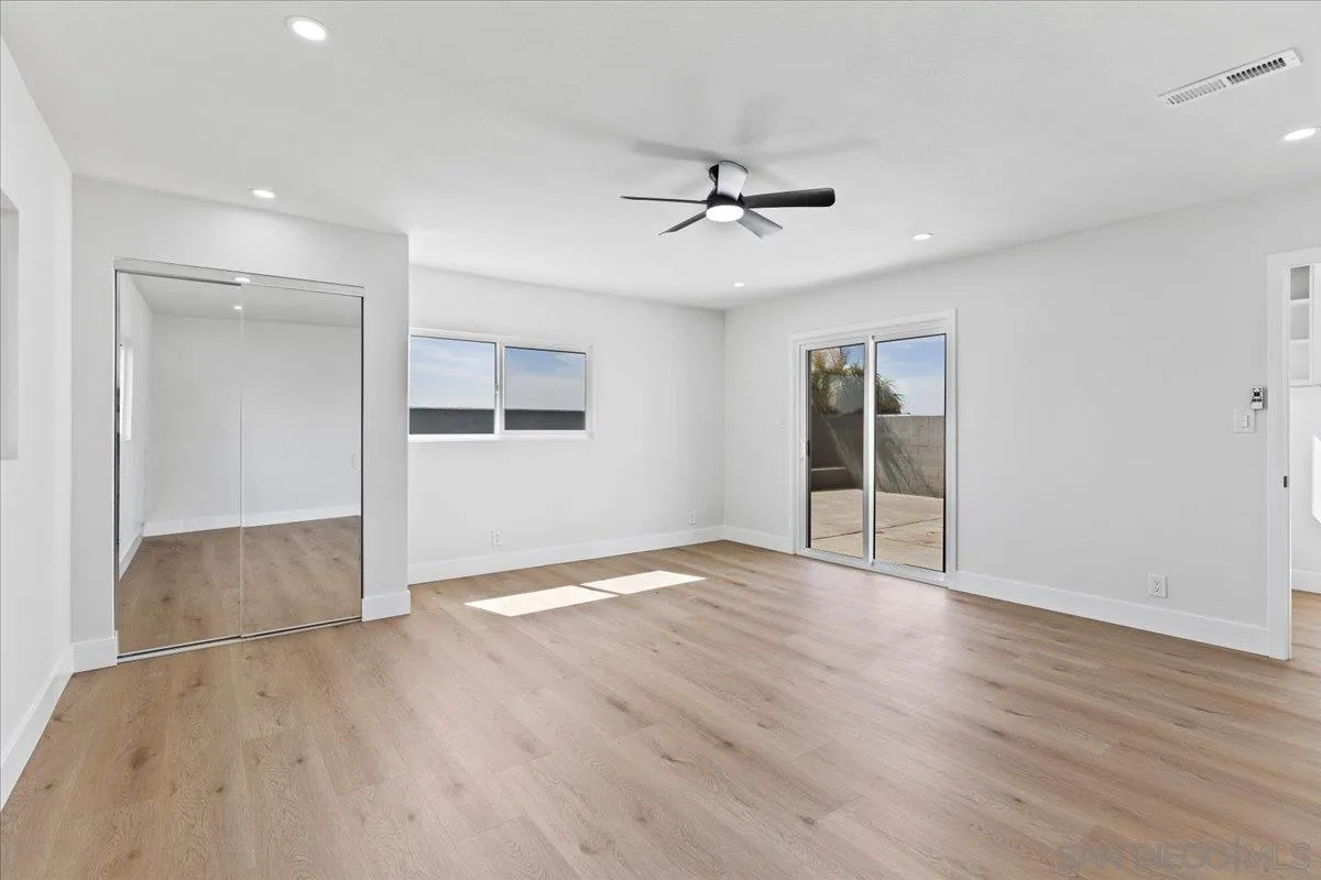 https://cdn.realtyfeed.com/cdn/127/260006363/18ac7c894801170bf5eeeee81395cd98.webp