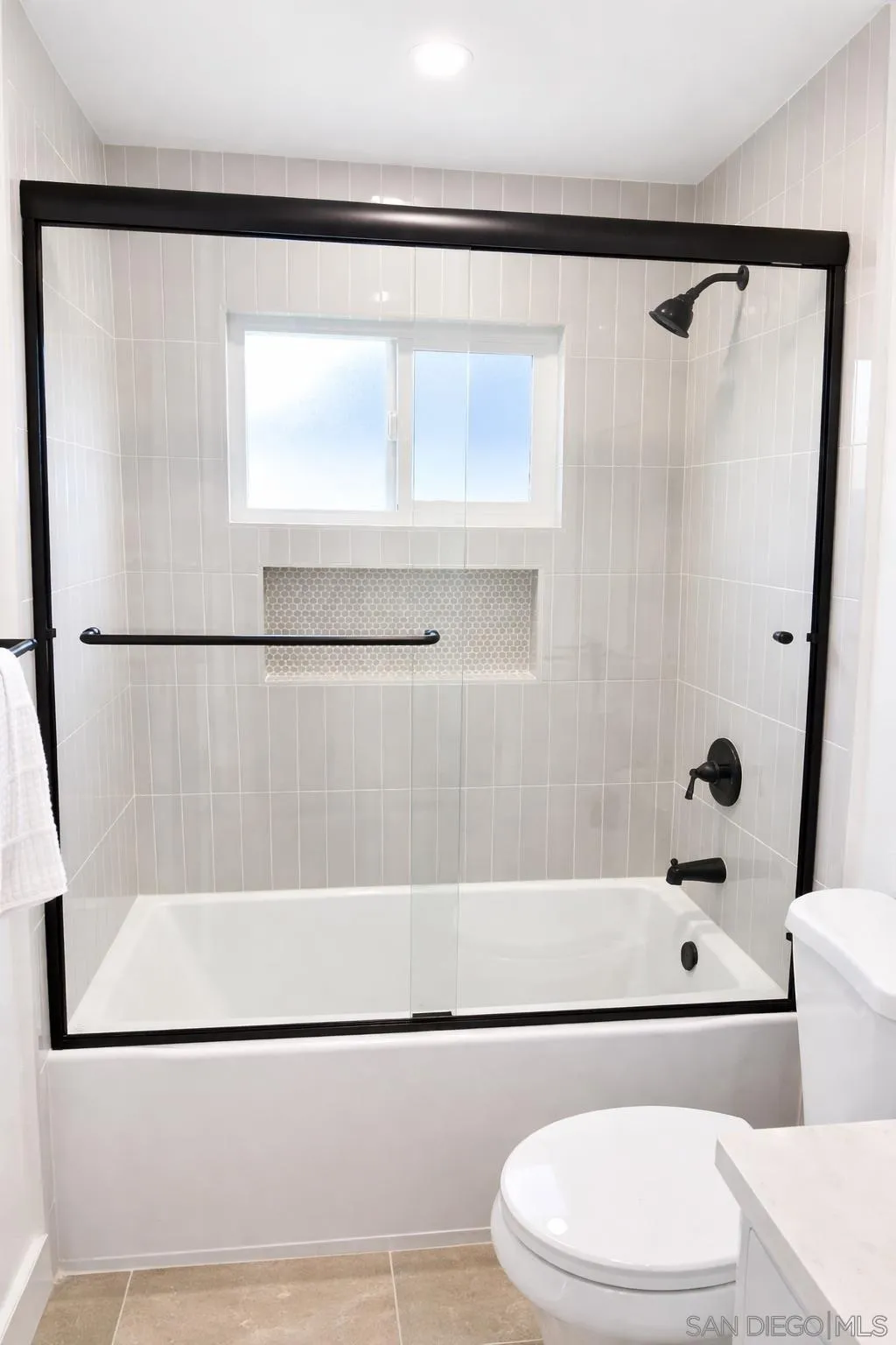 https://cdn.realtyfeed.com/cdn/127/260006363/4901635acf9773c78779df1ccb3c9c02.webp