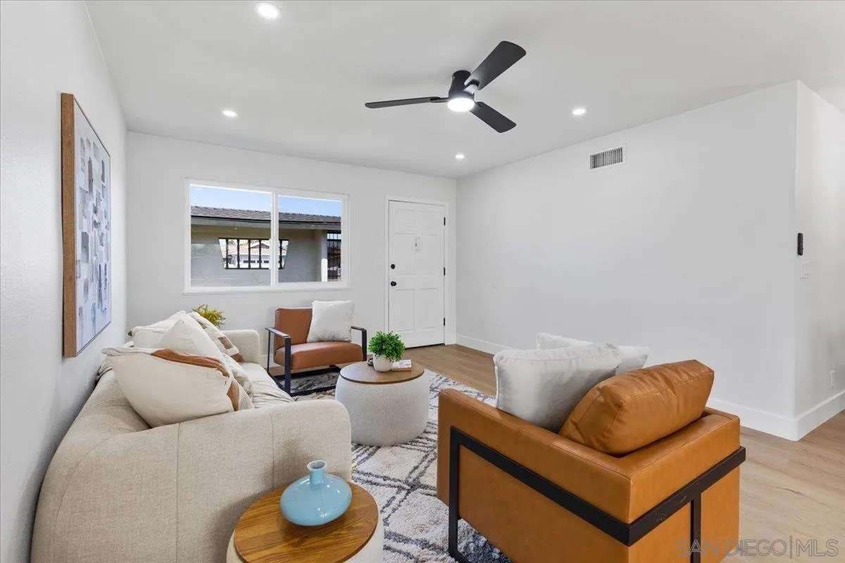 https://cdn.realtyfeed.com/cdn/127/260006363/8a999cbd7398f45db6557619e1f640fd.webp