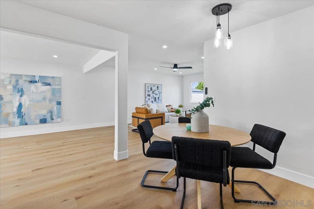https://cdn.realtyfeed.com/cdn/127/260006363/b526a43049eb27afb716a648b27735b0.webp