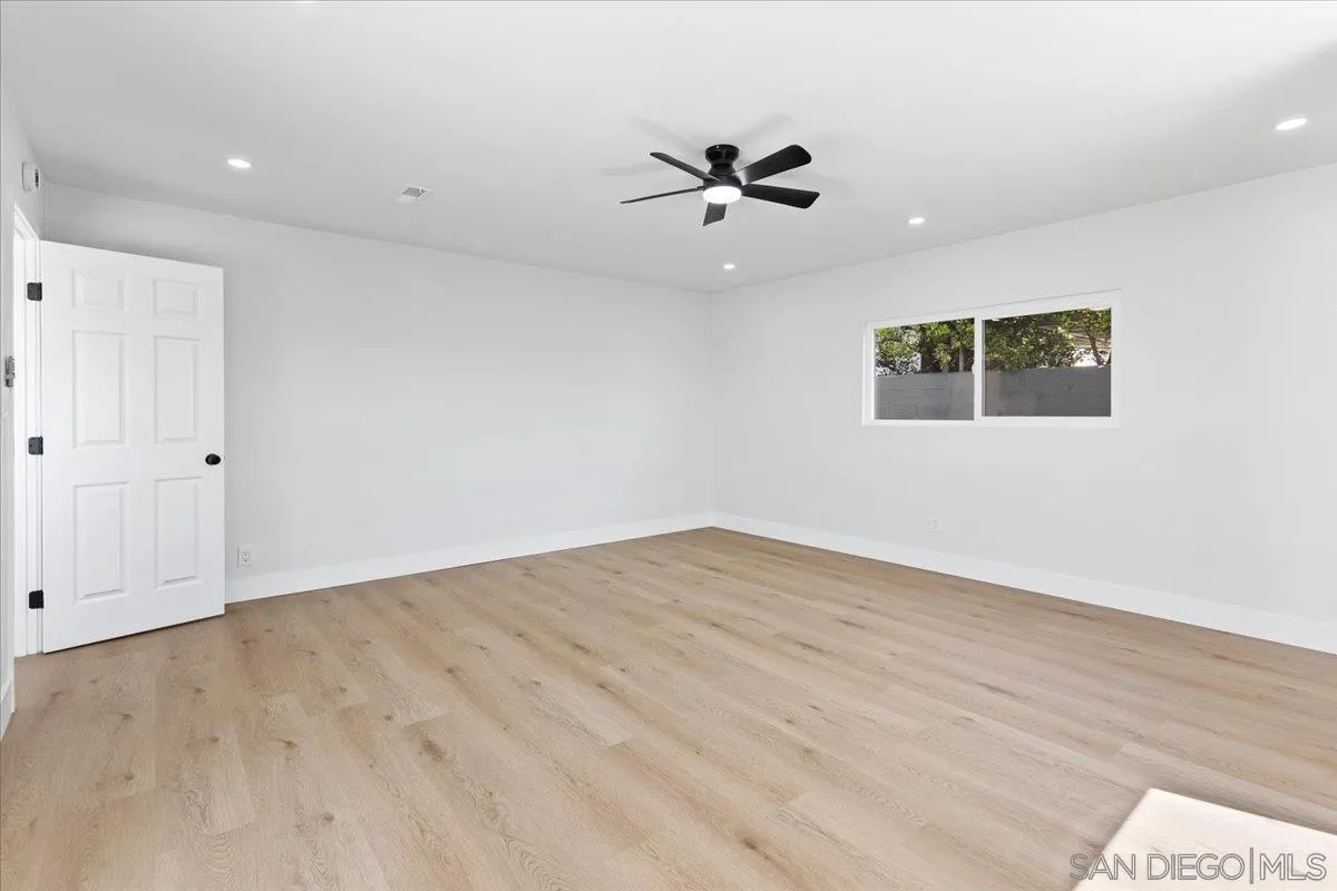 https://cdn.realtyfeed.com/cdn/127/260006363/ba8e9c9f425ad96a75fffd11eee06821.webp