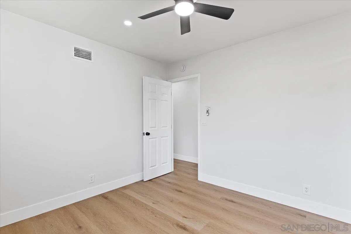 https://cdn.realtyfeed.com/cdn/127/260006363/fa2d27e02b97c94a0aa3e0c4a748d733.webp