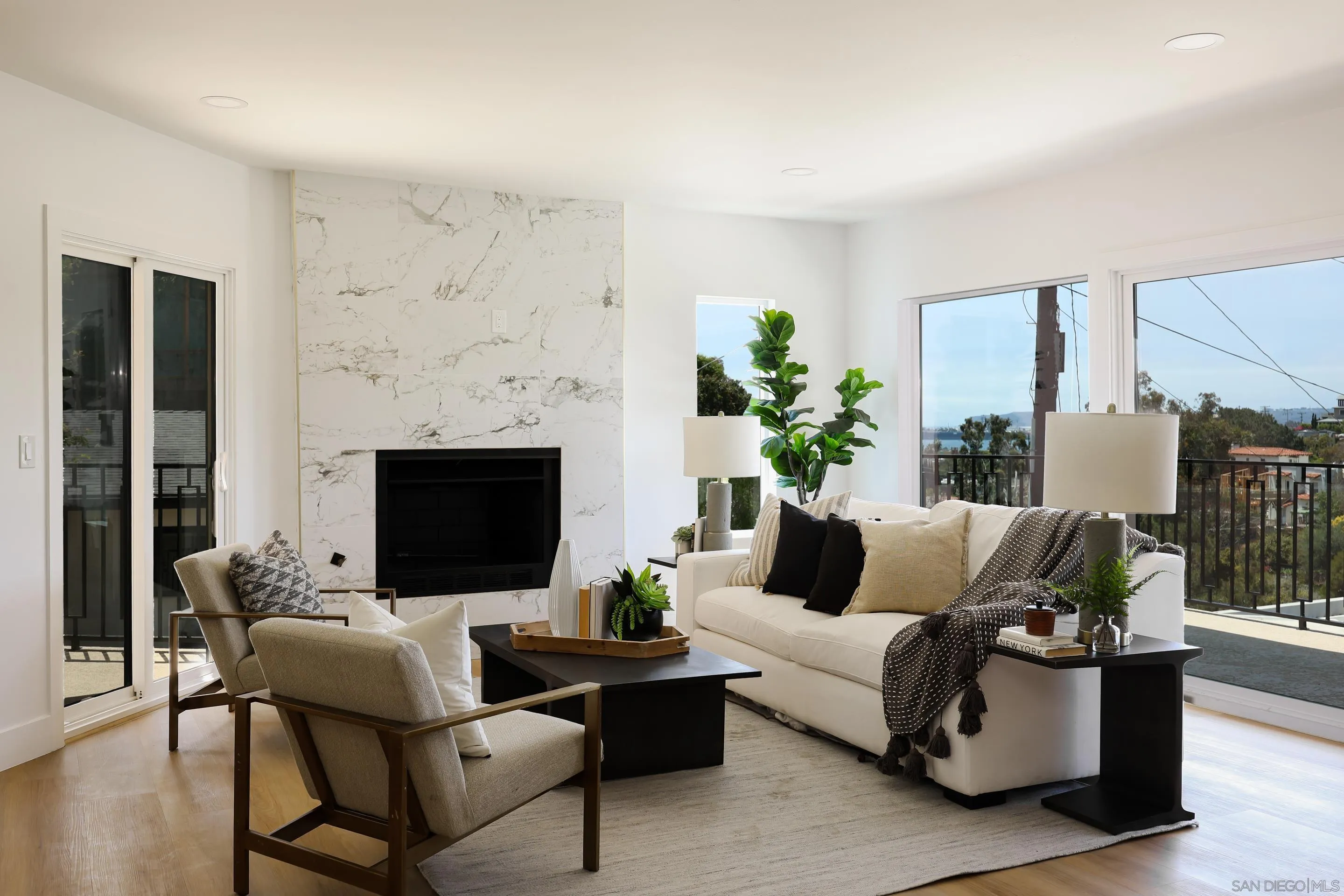 https://cdn.realtyfeed.com/cdn/127/260006364/821df685d507f7a033f9f77f7ced9202.webp