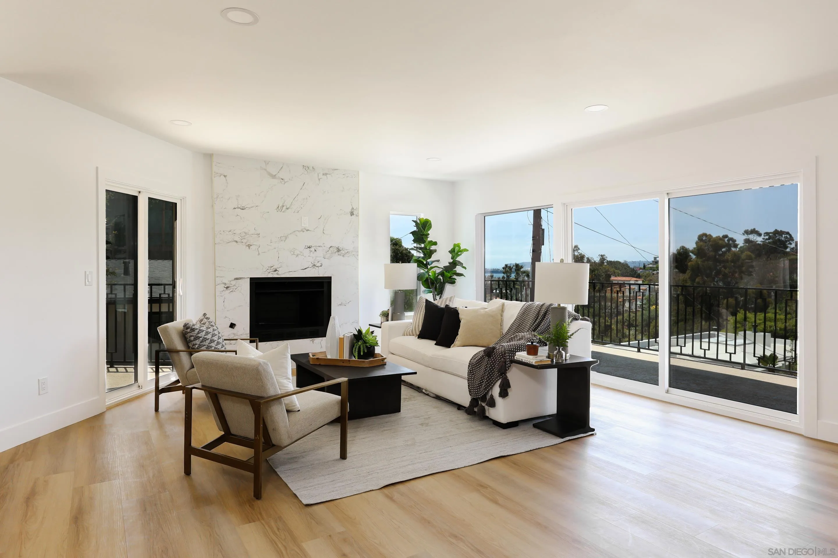 https://cdn.realtyfeed.com/cdn/127/260006364/84cef01bc7440a63043bc965caae4578.webp