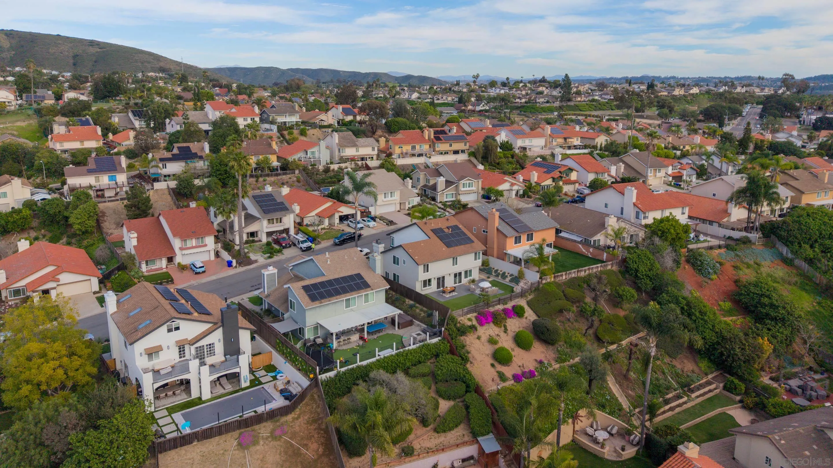 https://cdn.realtyfeed.com/cdn/127/260006367/5529b93911e905623c13ea2692f65d1a.webp