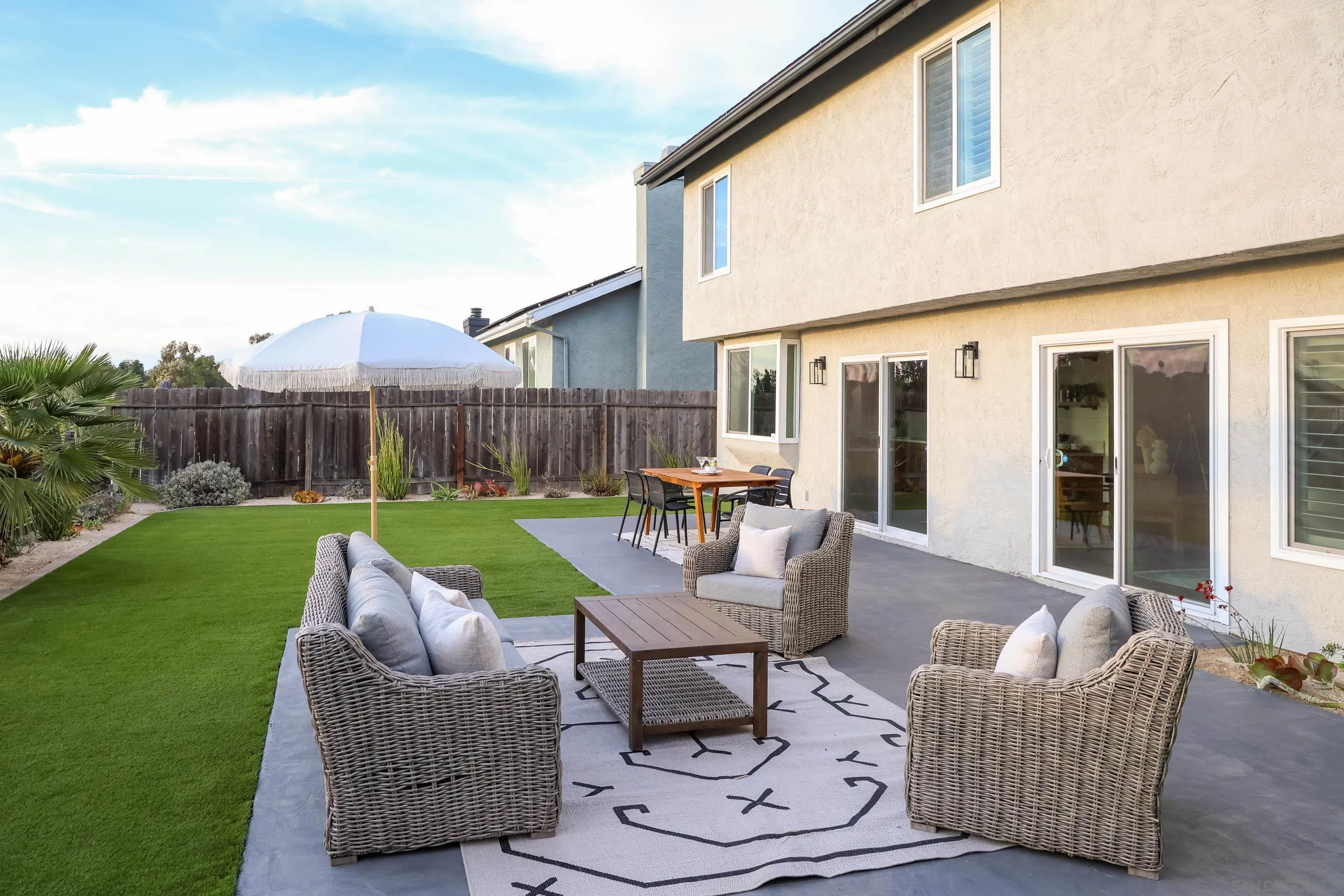 https://cdn.realtyfeed.com/cdn/127/260006367/b19f8169af9e6c49be32af35832652a0.webp