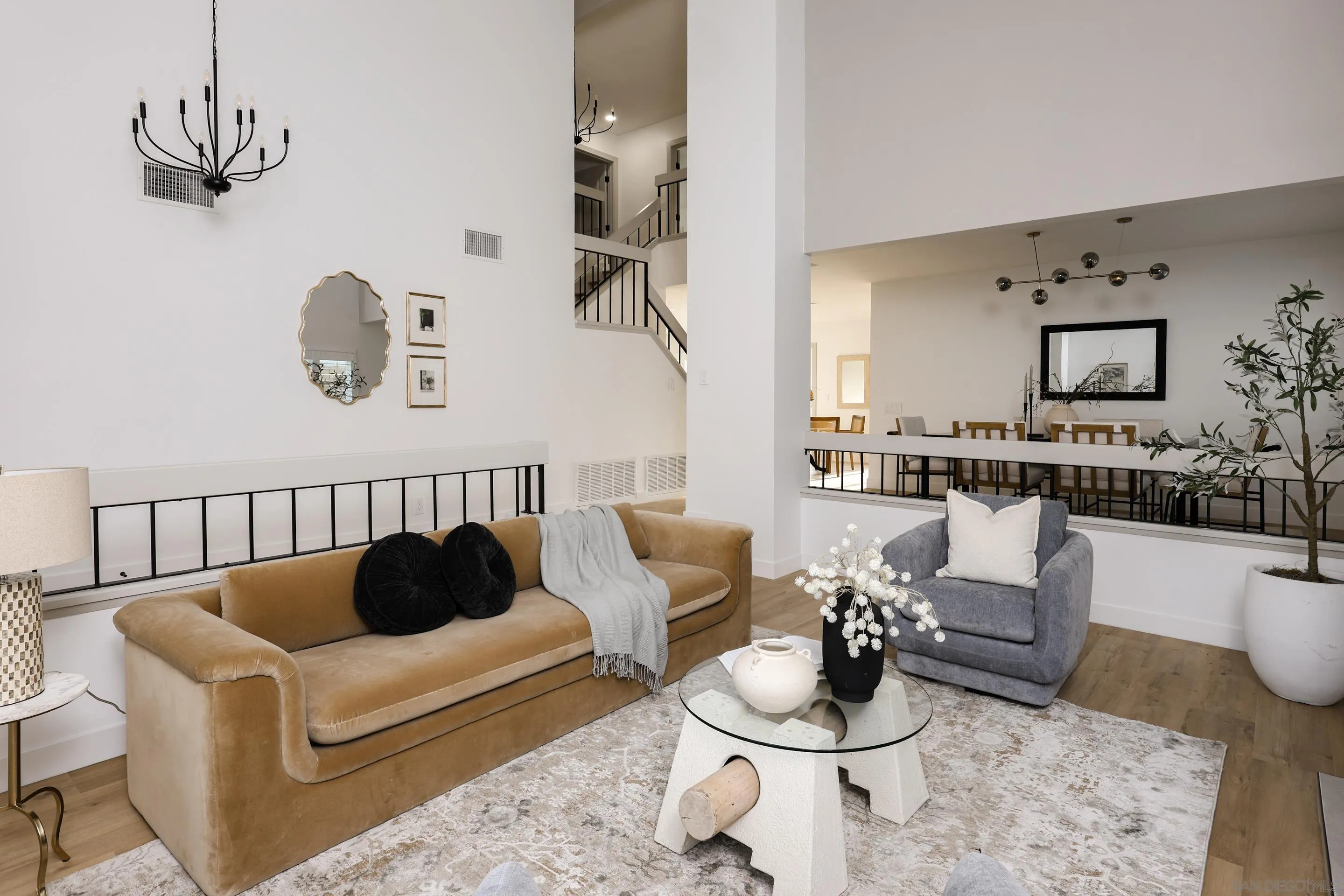 https://cdn.realtyfeed.com/cdn/127/260006367/de5f8585051d2b32836ef22b5aaf2f98.webp