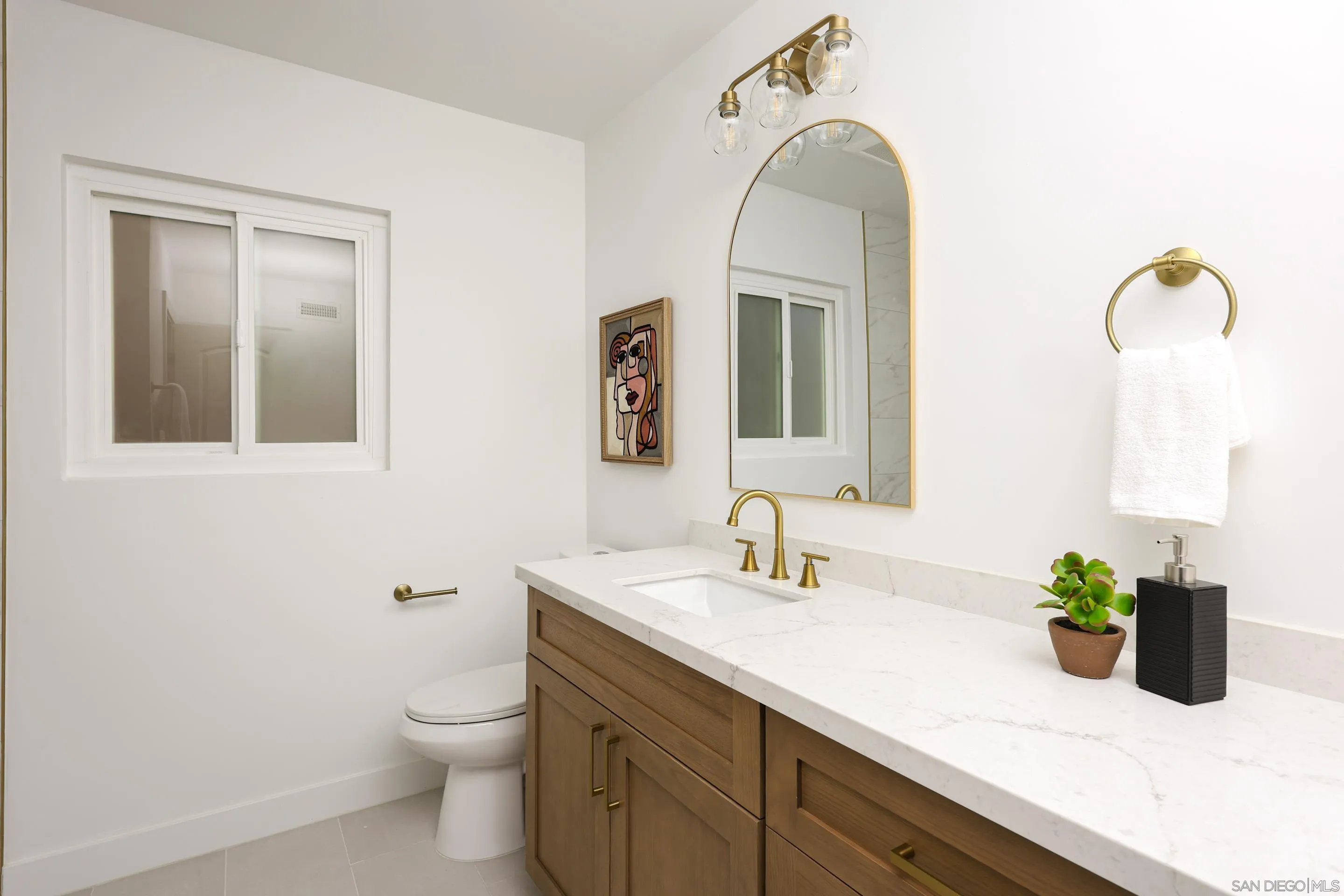 https://cdn.realtyfeed.com/cdn/127/260006367/ed132a562bbe37d27a392740b7aa5cf9.webp