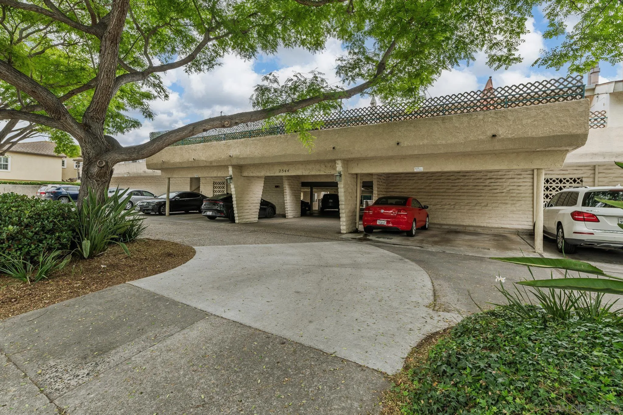 Photo #33: 260006369 Listing: Photo #33