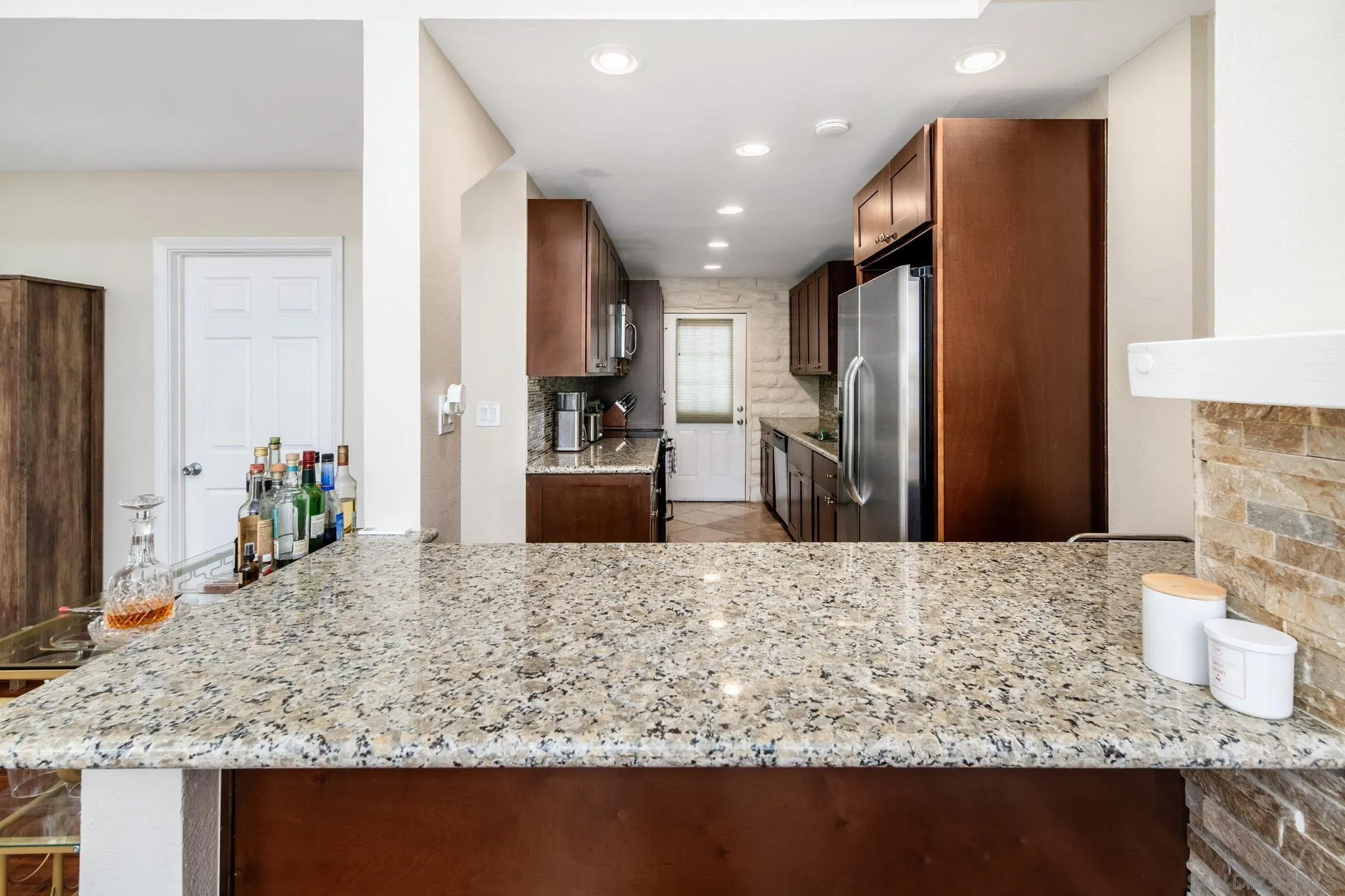 Photo #10: 260006369 Listing: Photo #10