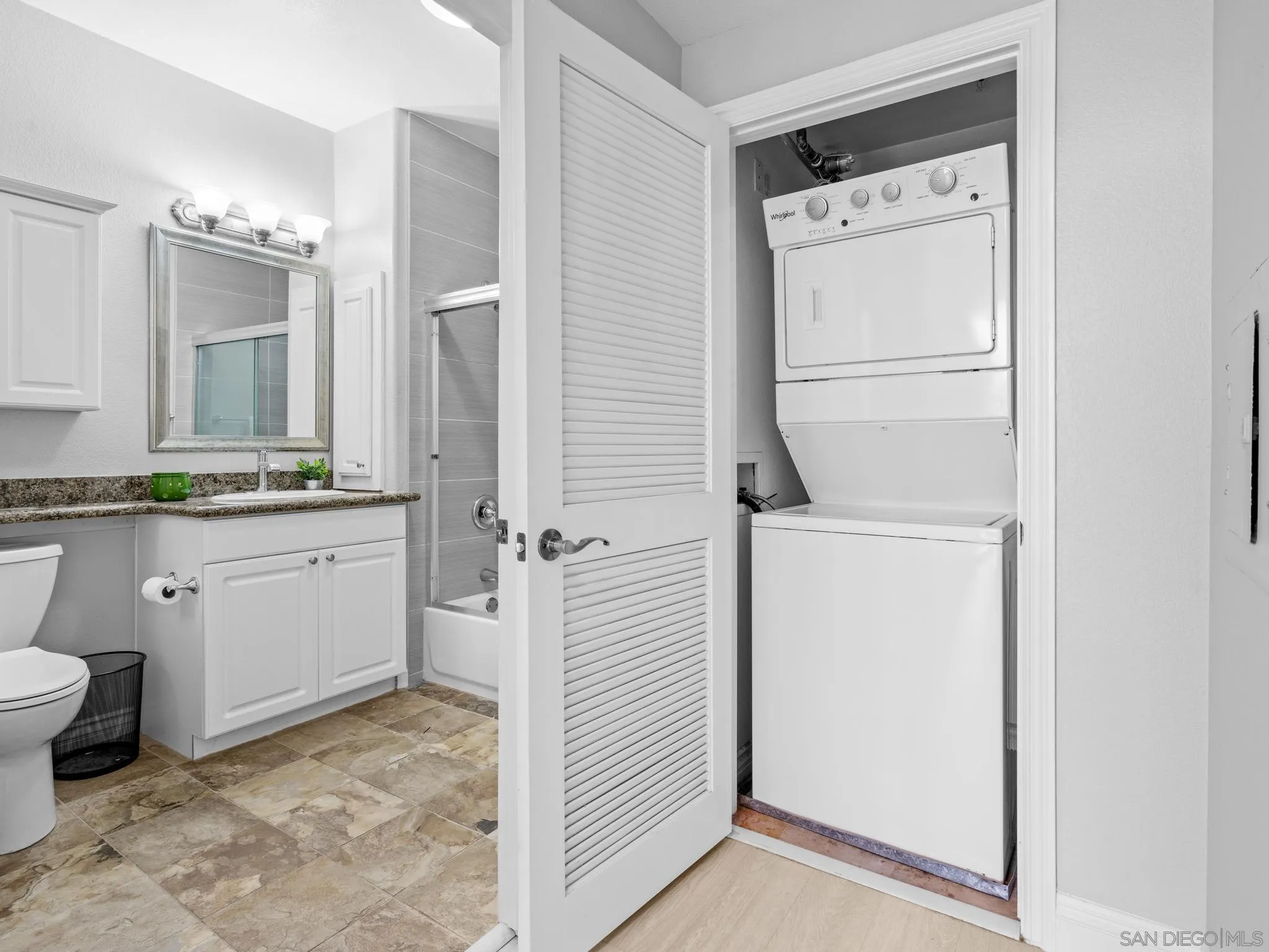 https://cdn.realtyfeed.com/cdn/127/260006374/6debbf7041b12059231942fcb36a127d.webp