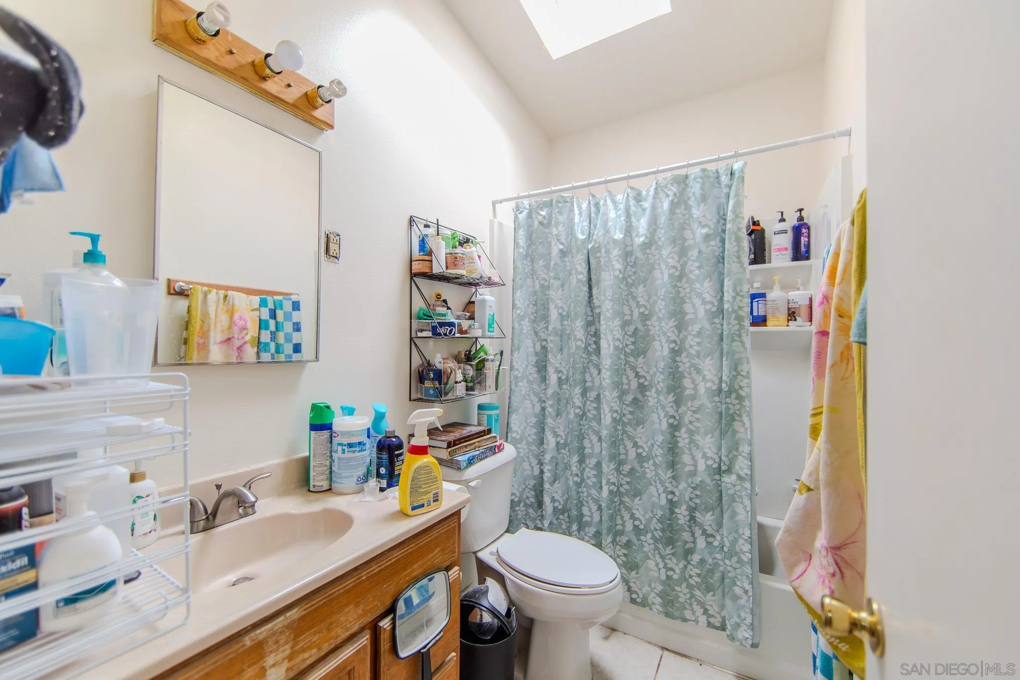 https://cdn.realtyfeed.com/cdn/127/260006375/14dba9c7c526063af7a22258978e88a7.webp