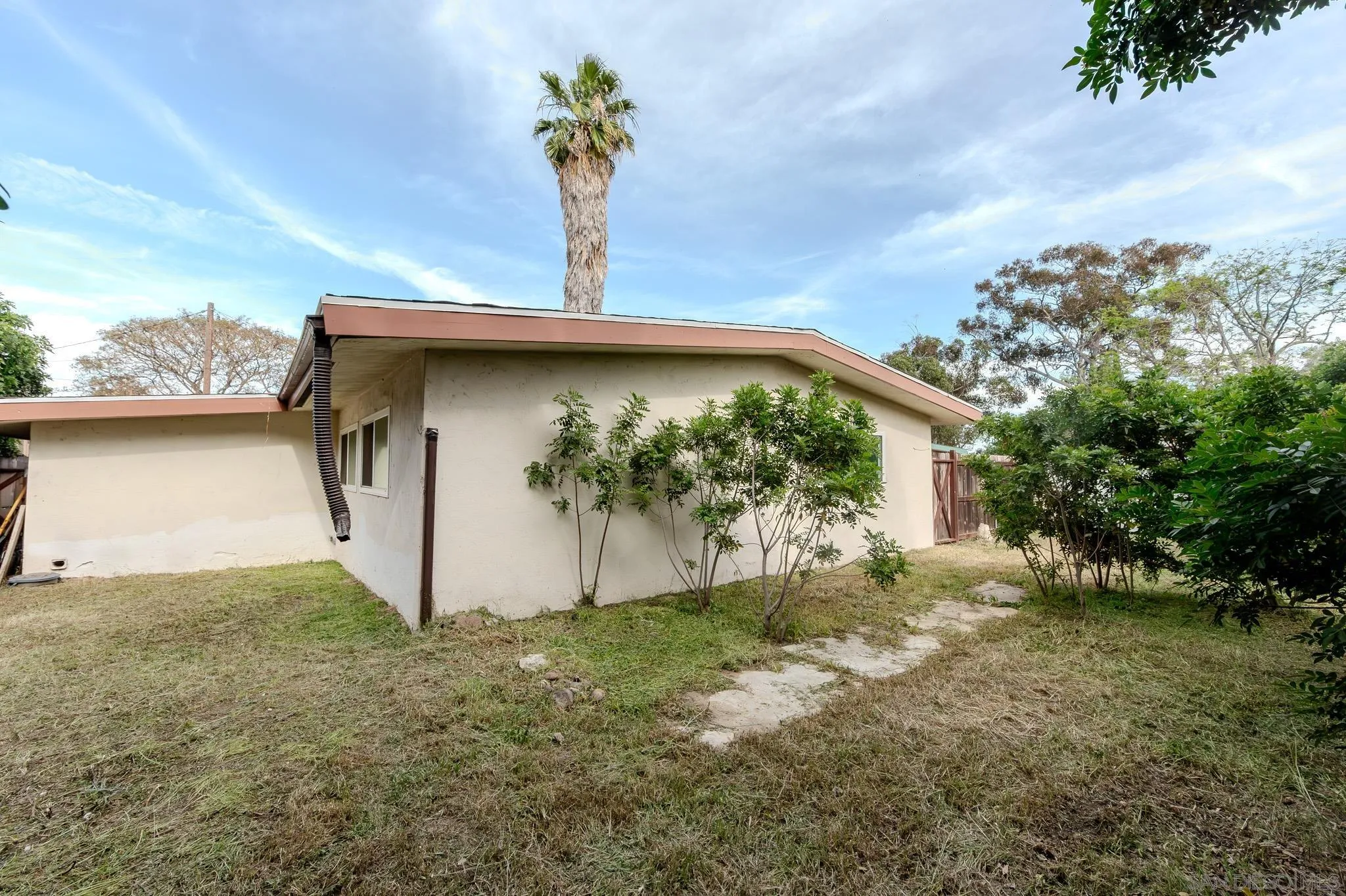 https://cdn.realtyfeed.com/cdn/127/260006375/7d608658541e195551b2531242366e25.webp
