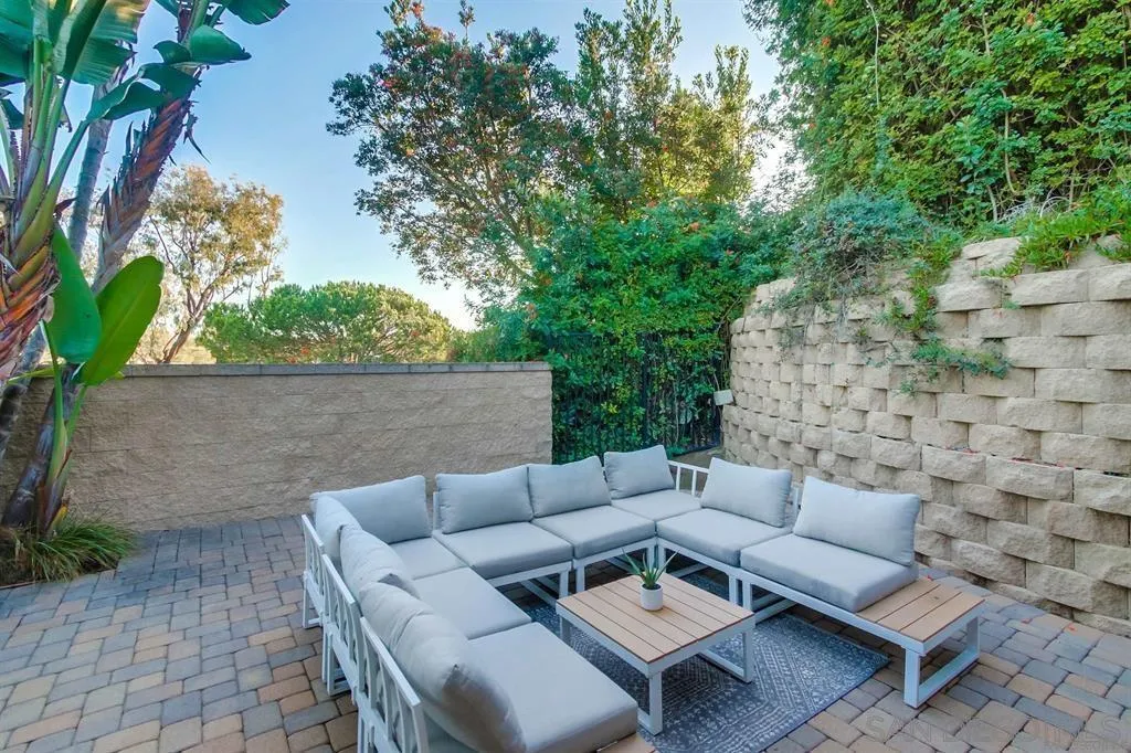 https://cdn.realtyfeed.com/cdn/127/260006378/22f94251217818d7c289904cc0a12def.webp