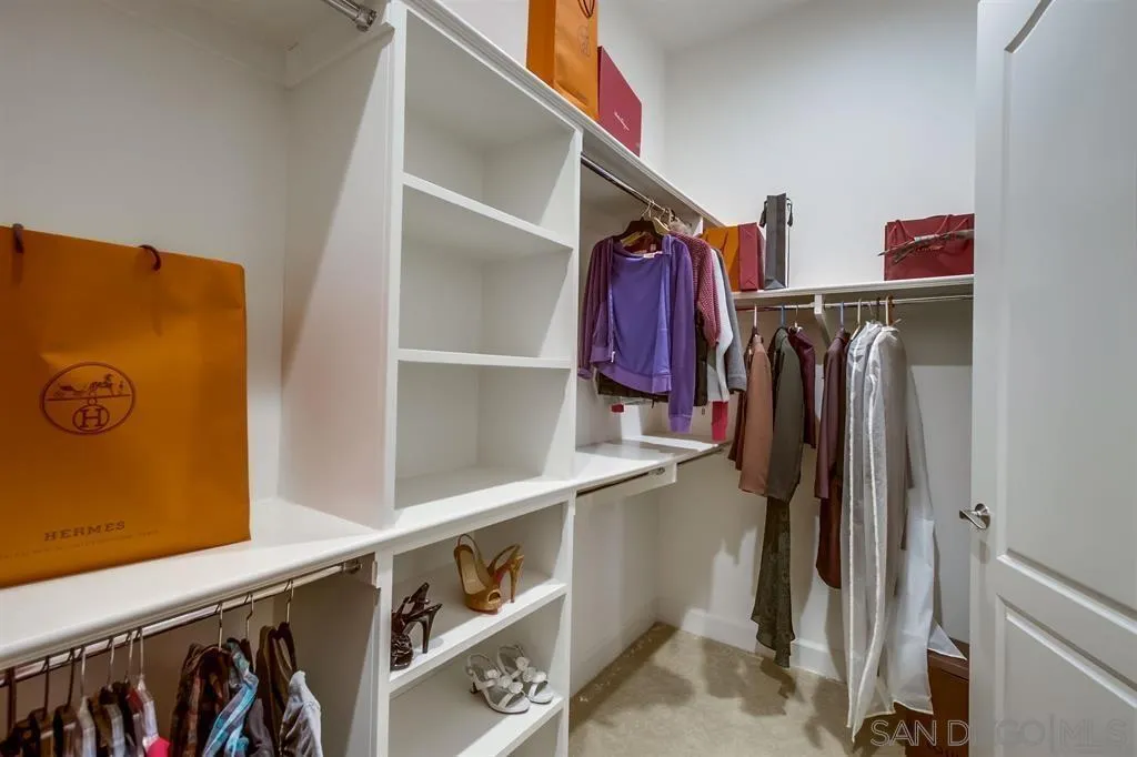 https://cdn.realtyfeed.com/cdn/127/260006378/995a1d8bfba0b92dd8ee43dddfb85a52.webp