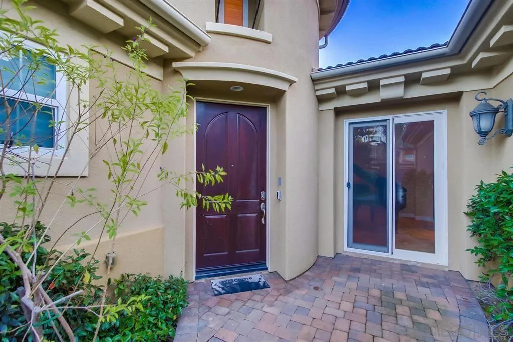 https://cdn.realtyfeed.com/cdn/127/260006378/b88f16ca9ae7884821c79bea3ac21960.webp